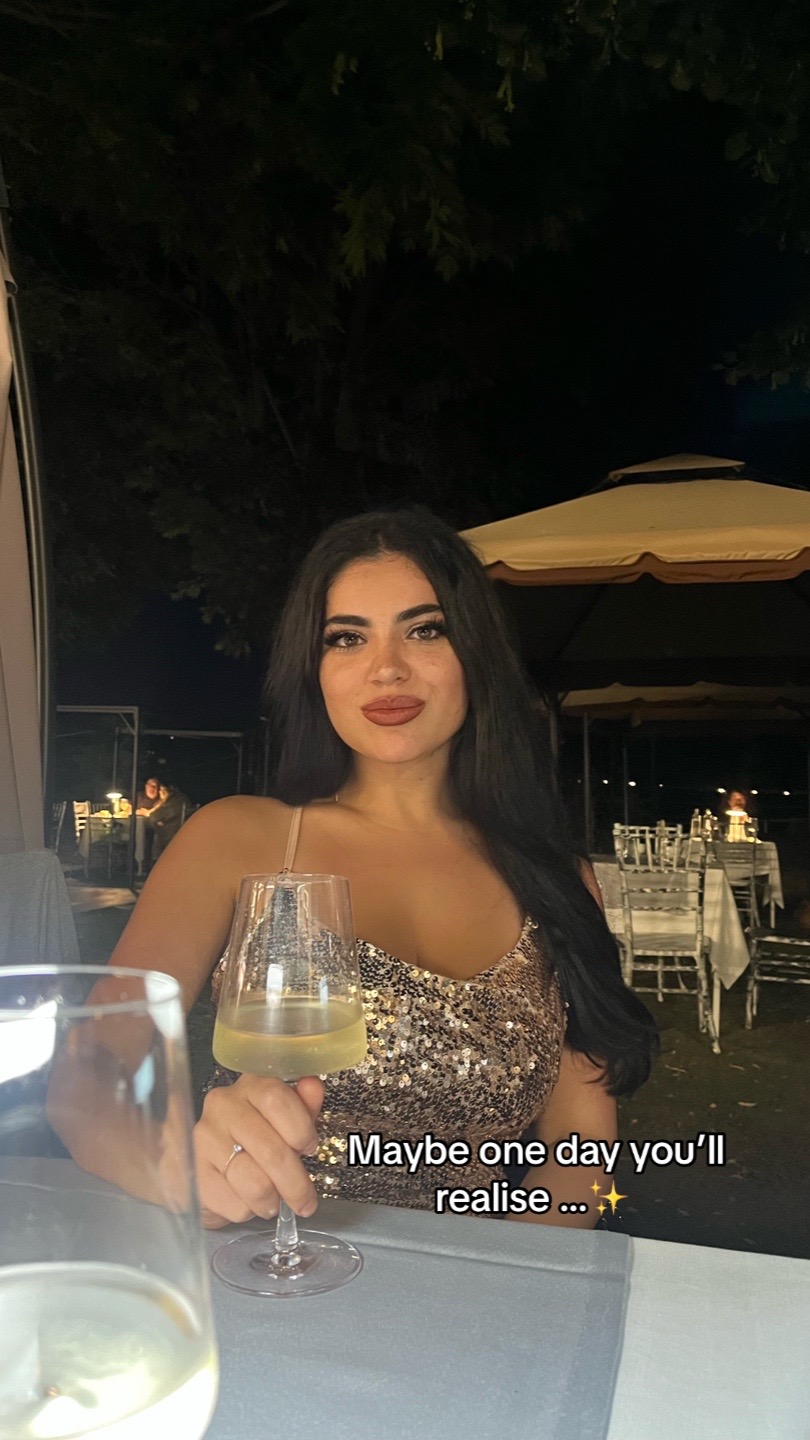 @danielaandoni97