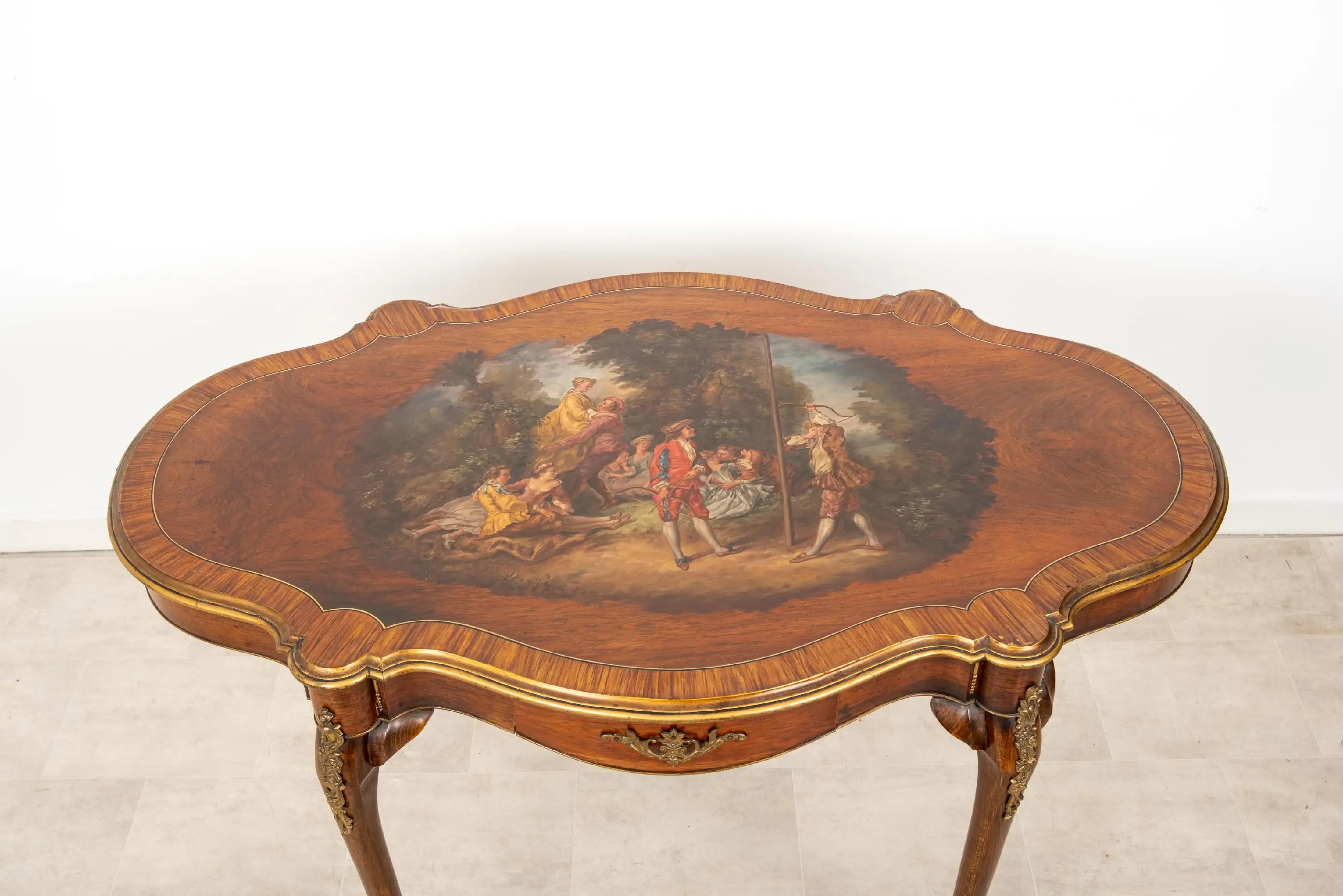 @Hawkins Antiques