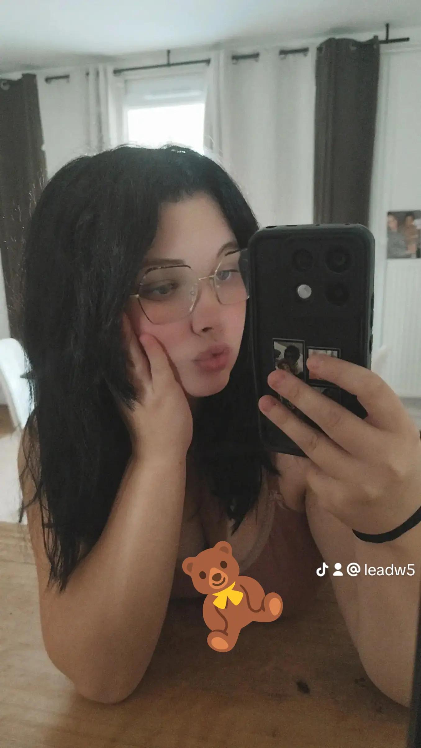 @LeaDw28000