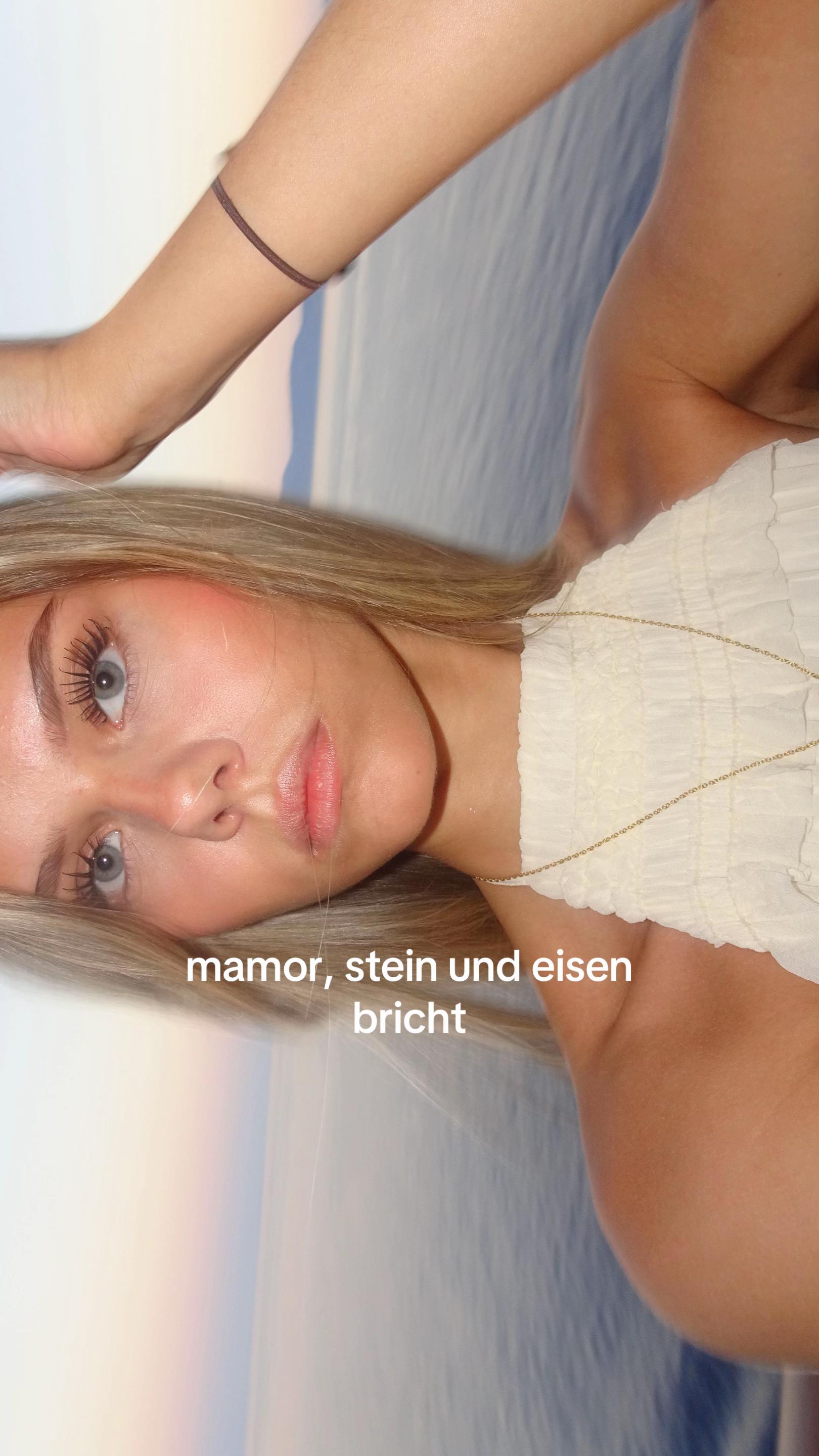 @larissa