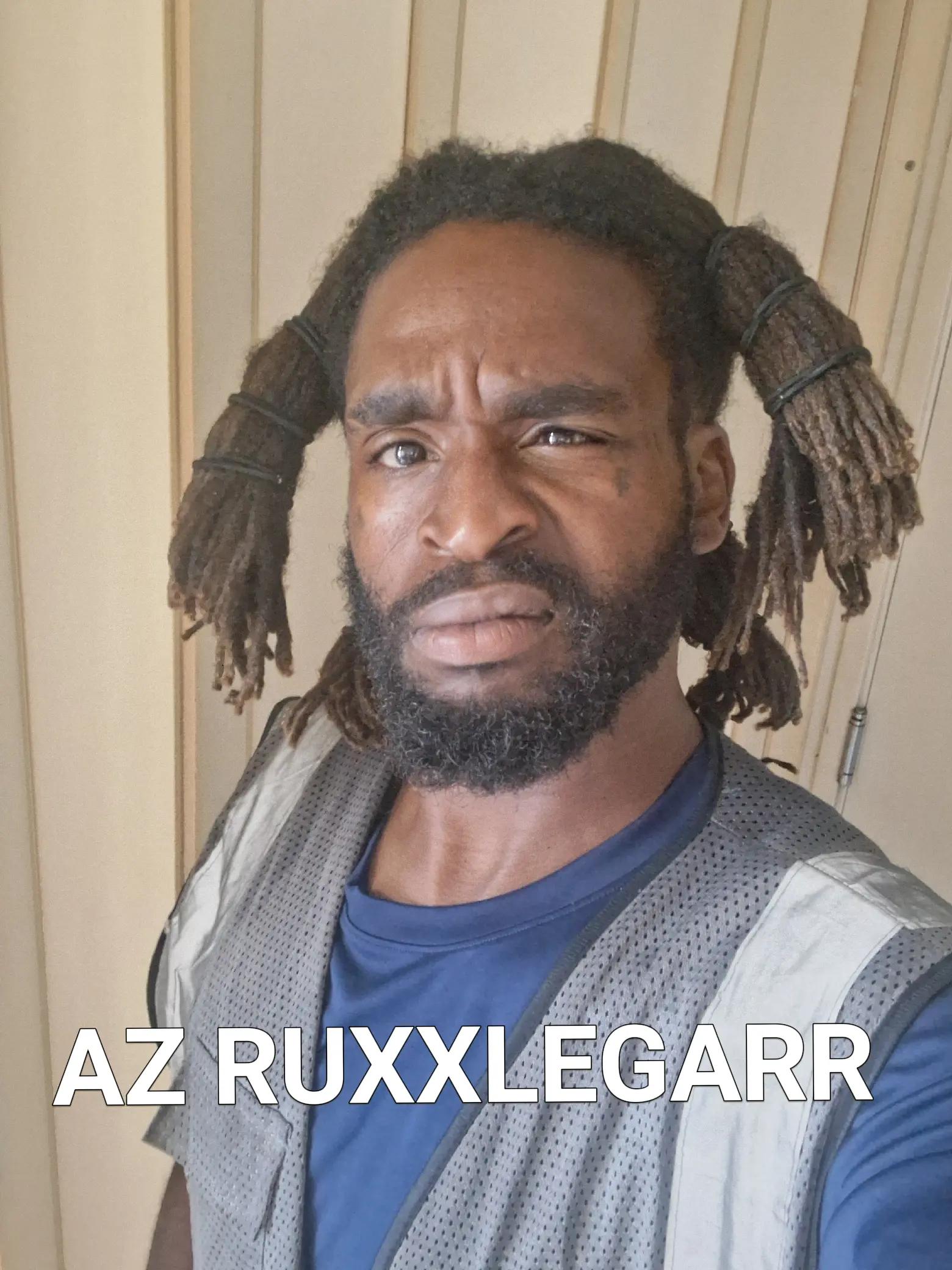 @AZ RUXXLE GARR