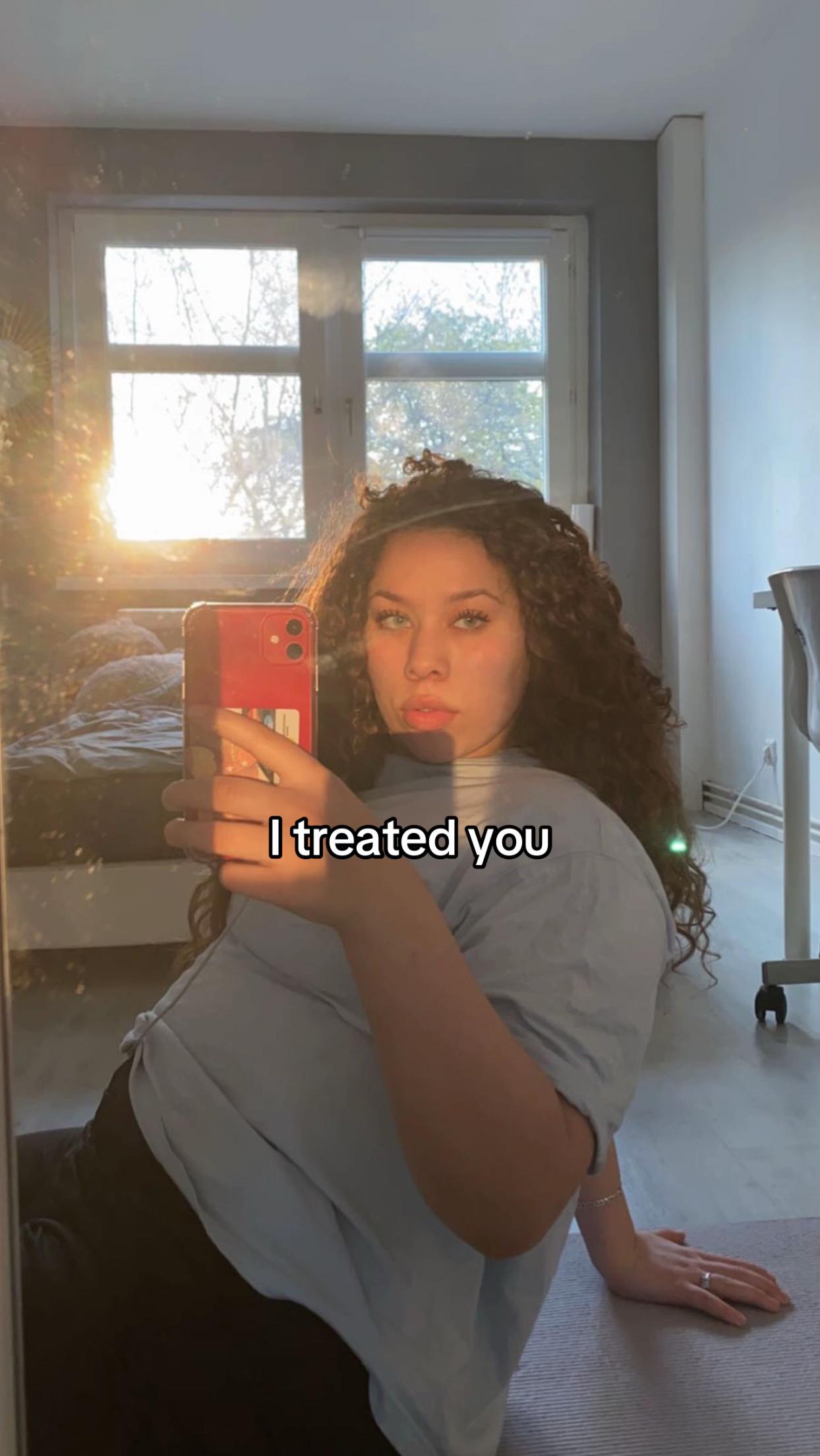 @It’sMeLaura