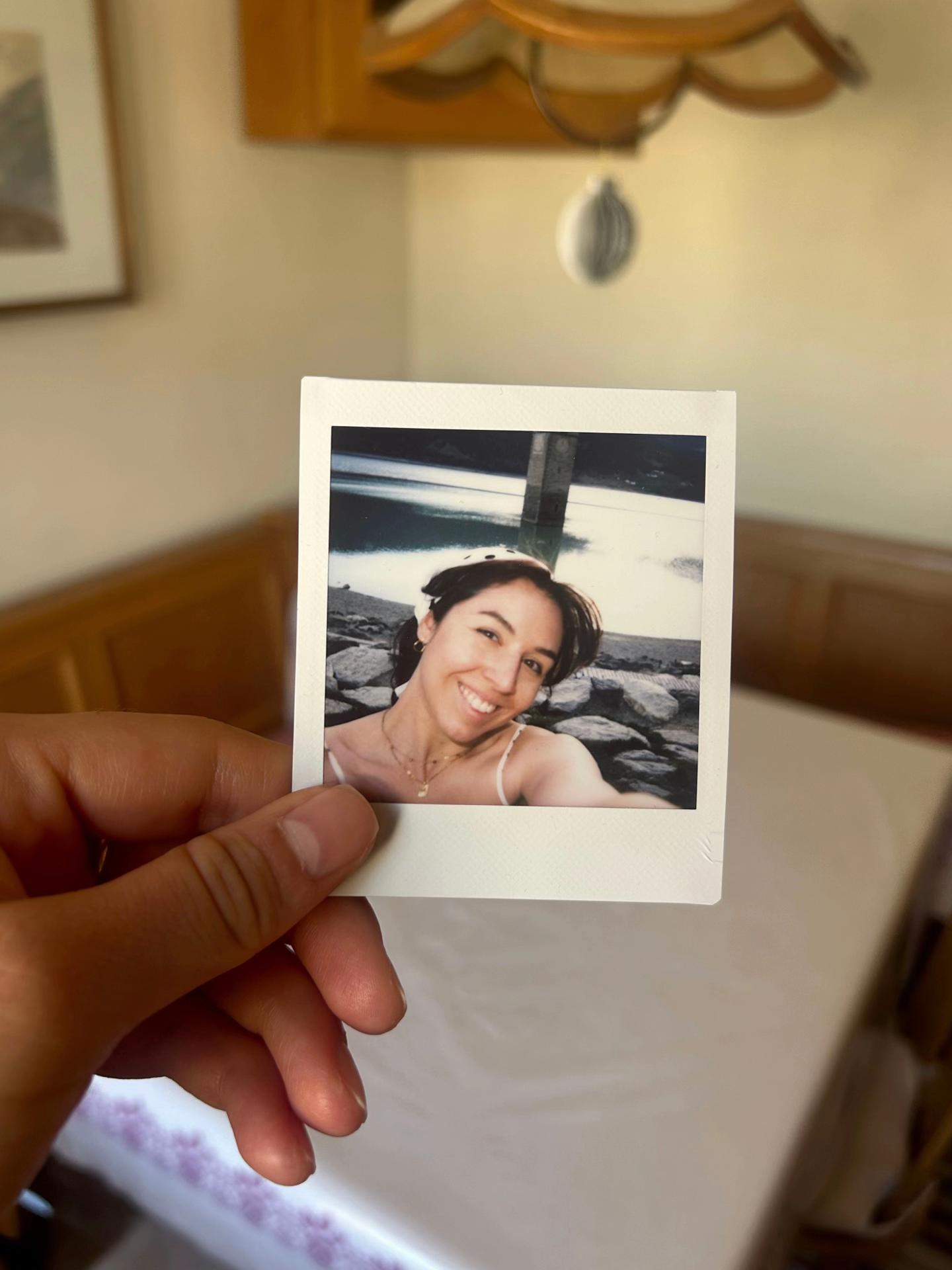 @anica | content creator 🦋