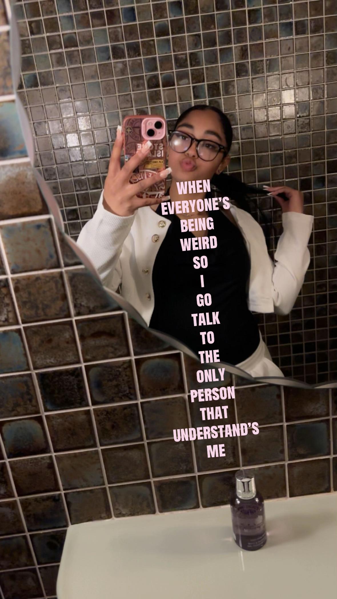 @🪼