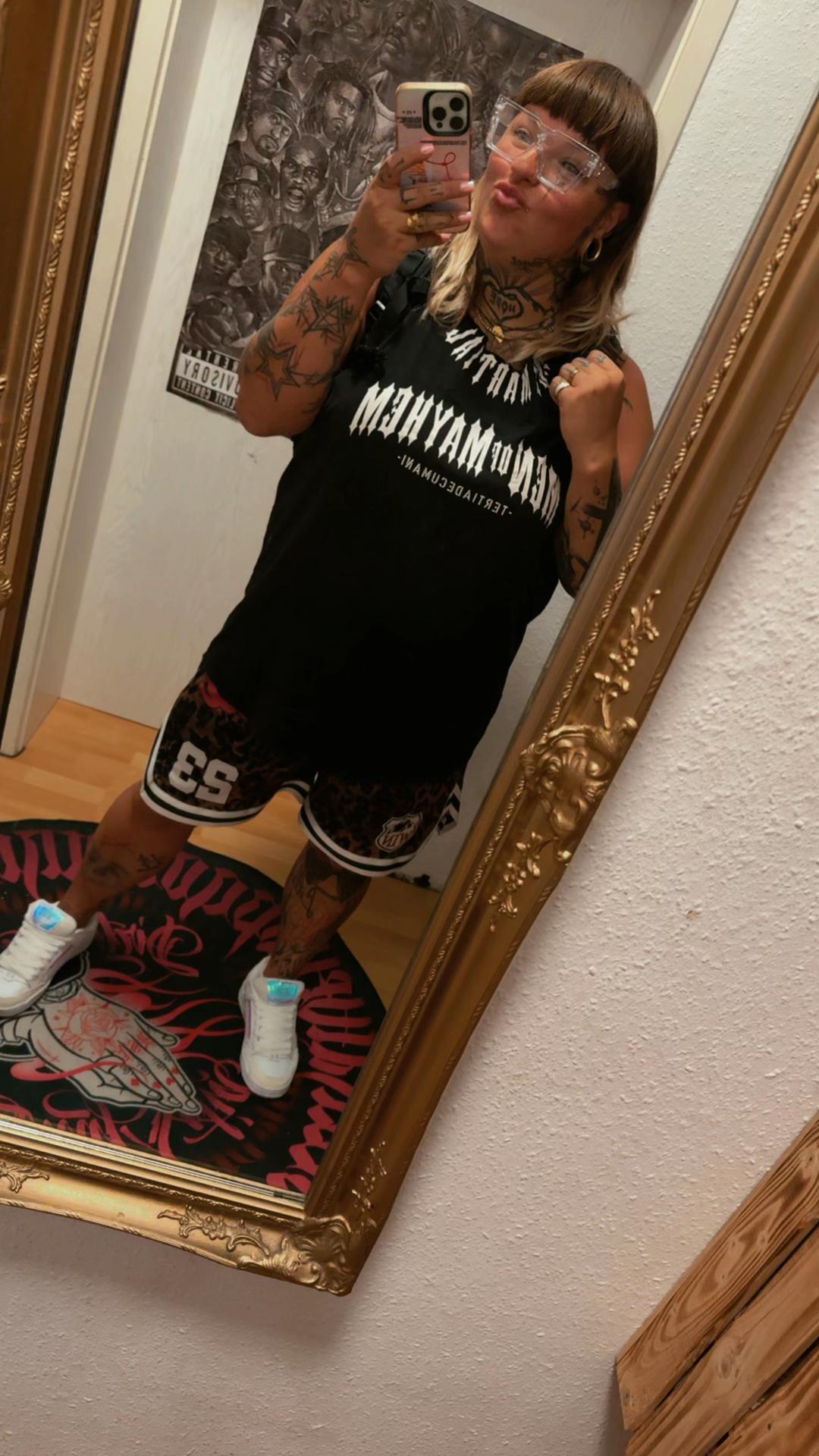 @inksane_annii