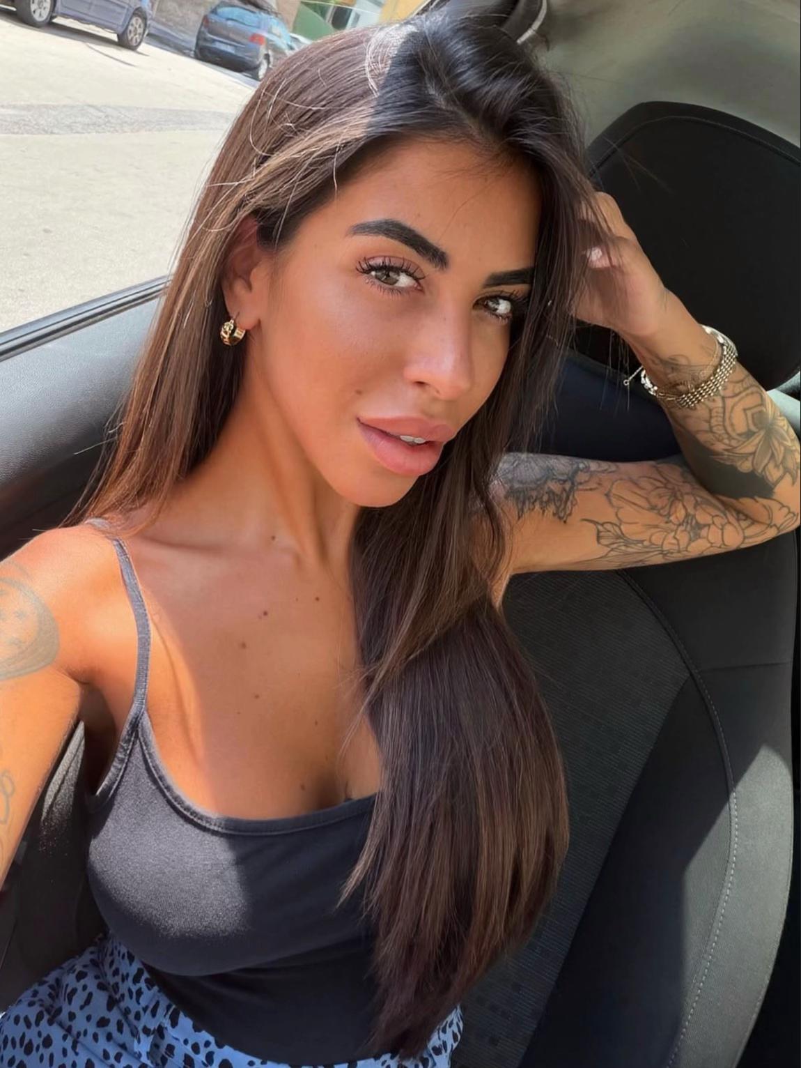 @Ale🌟