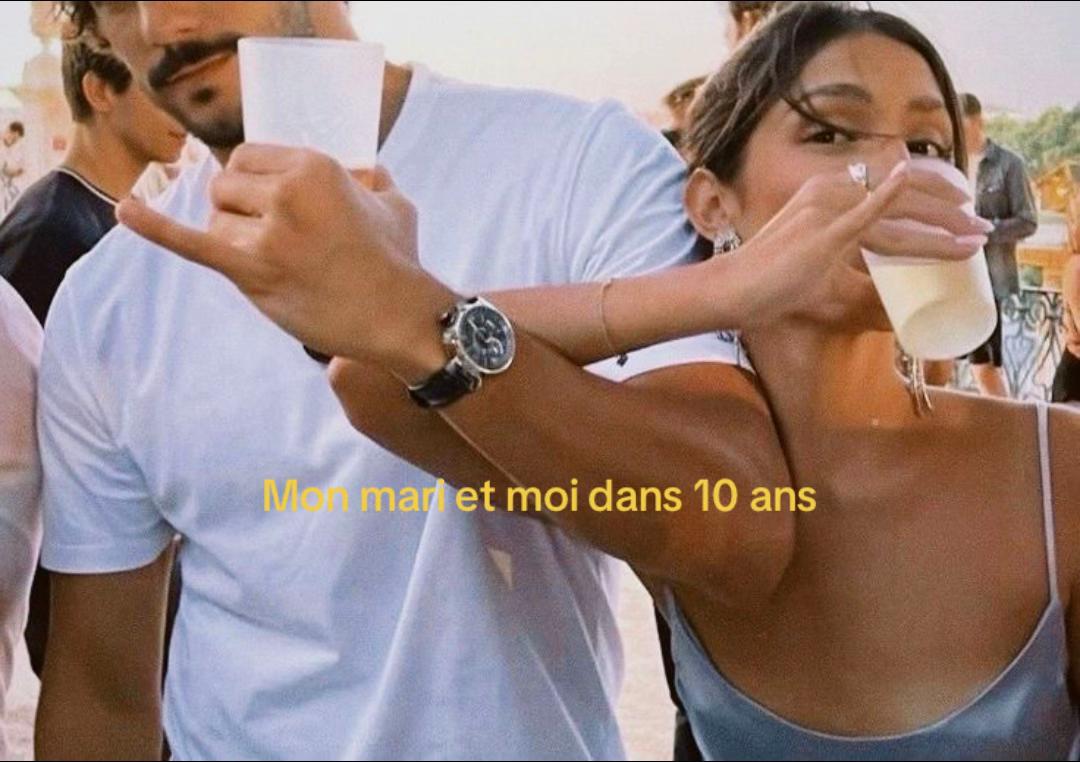 @🫐