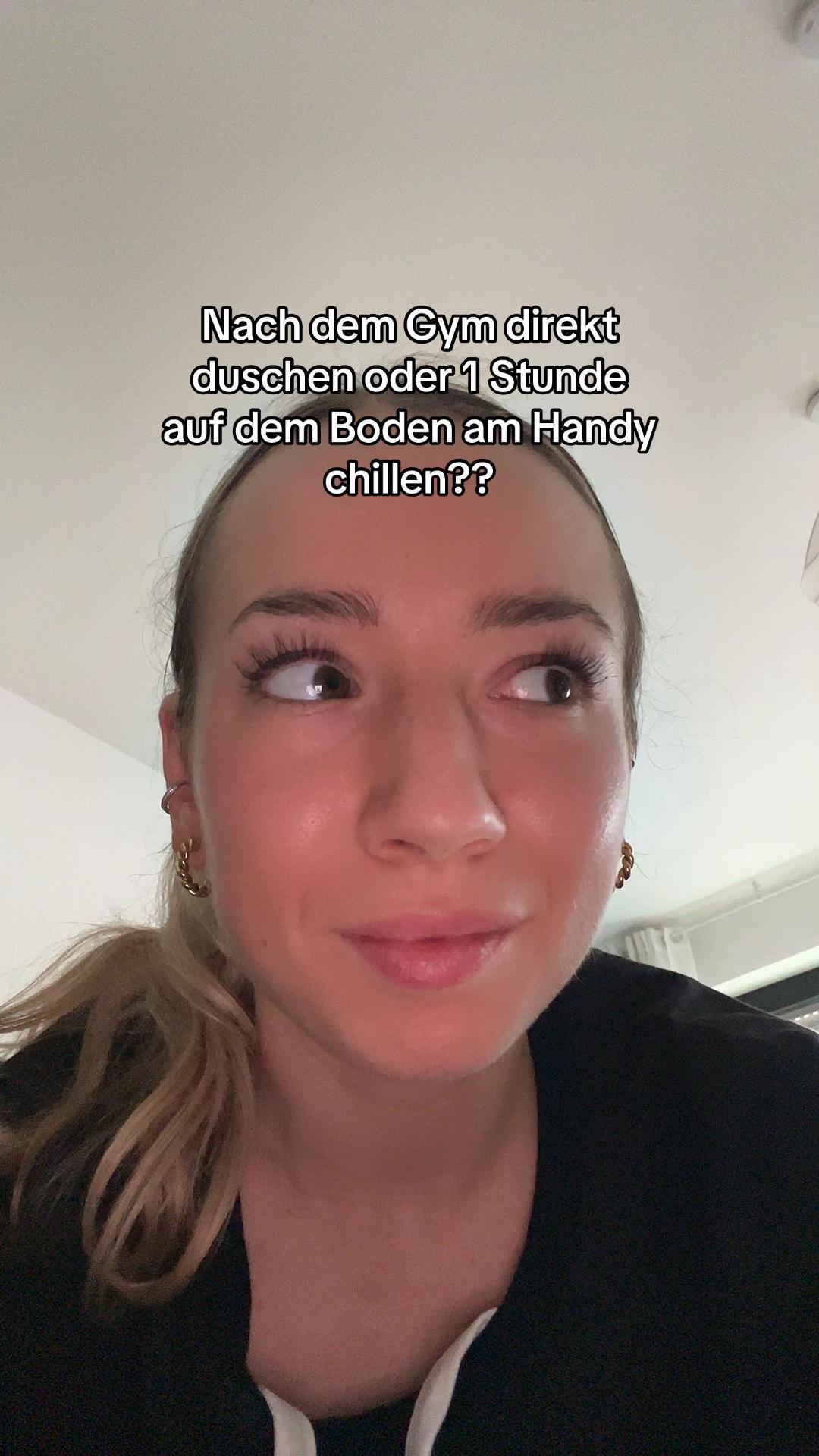 @robinevanessa