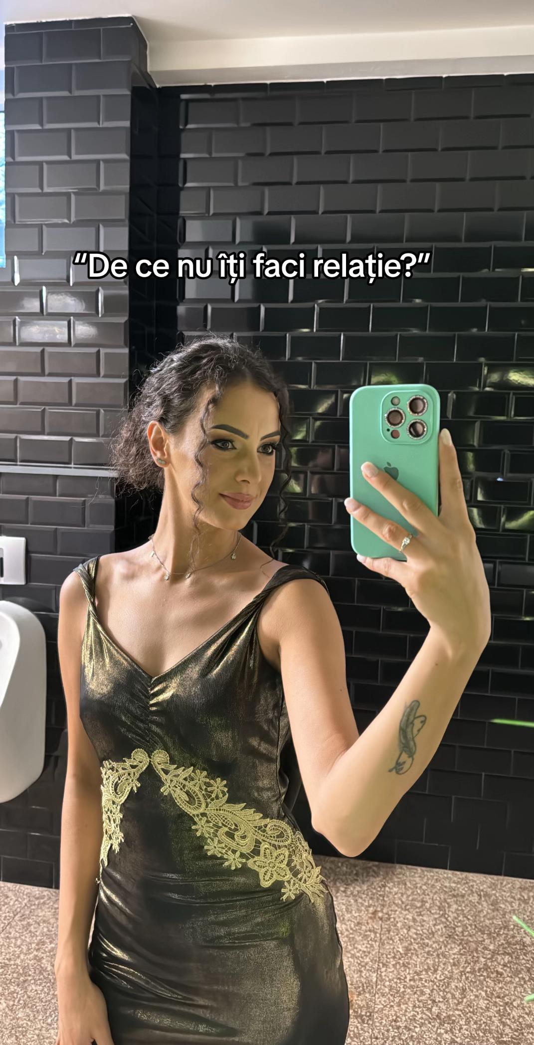 @Creațaa💙👩🏽🦱