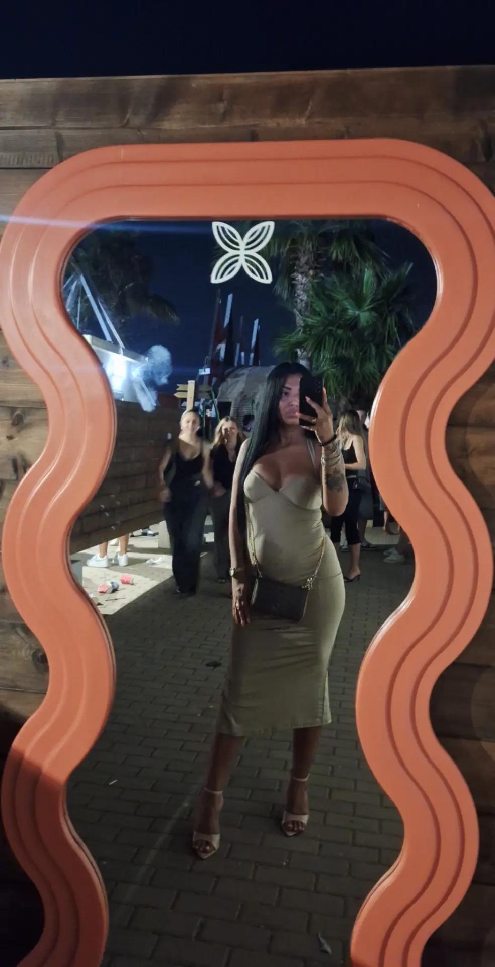 @Desir&egrave; 🦂