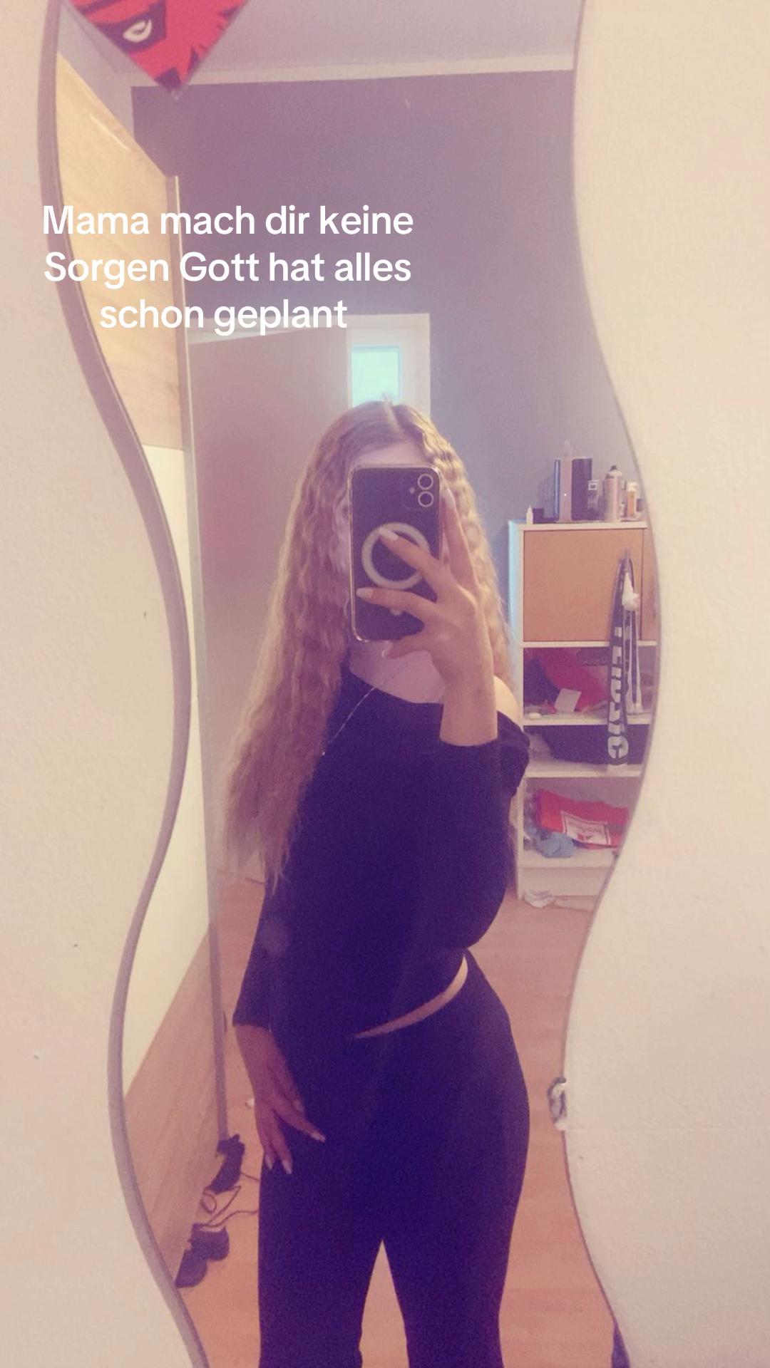 @N_lpz_girl❤️