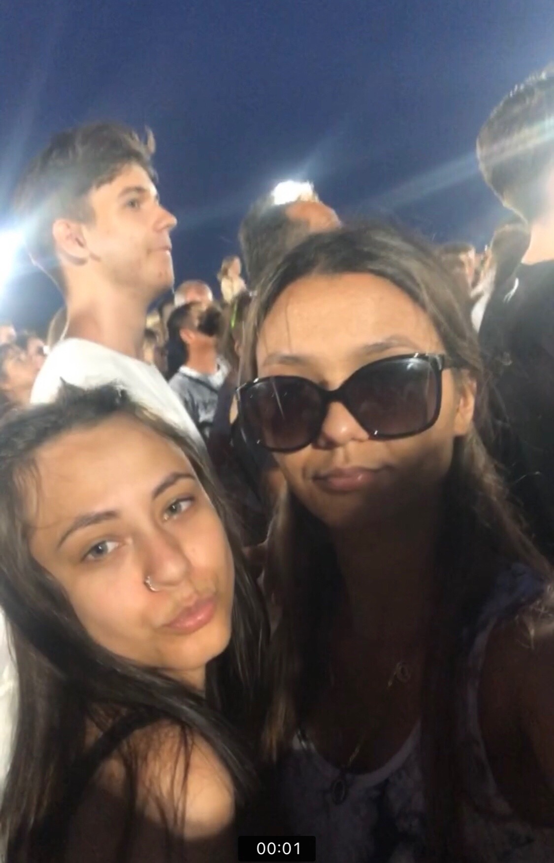@Denisa🦋