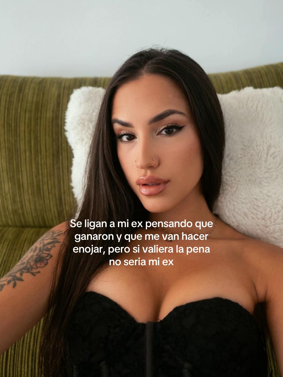 @Lucía Yáñez๐