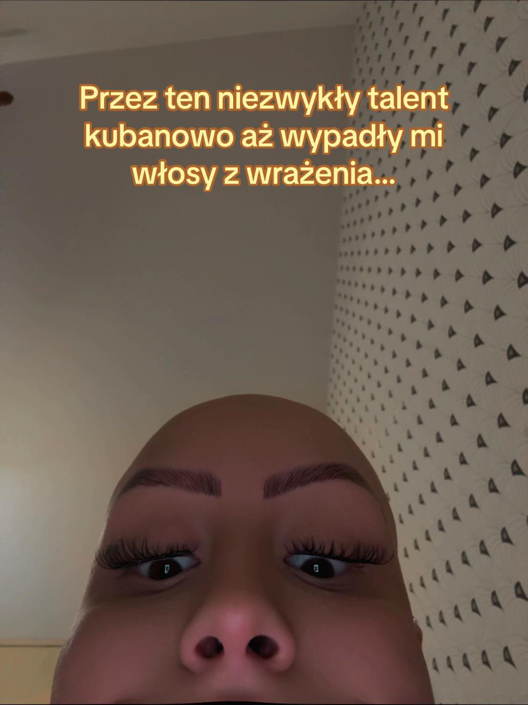 @alastraz_