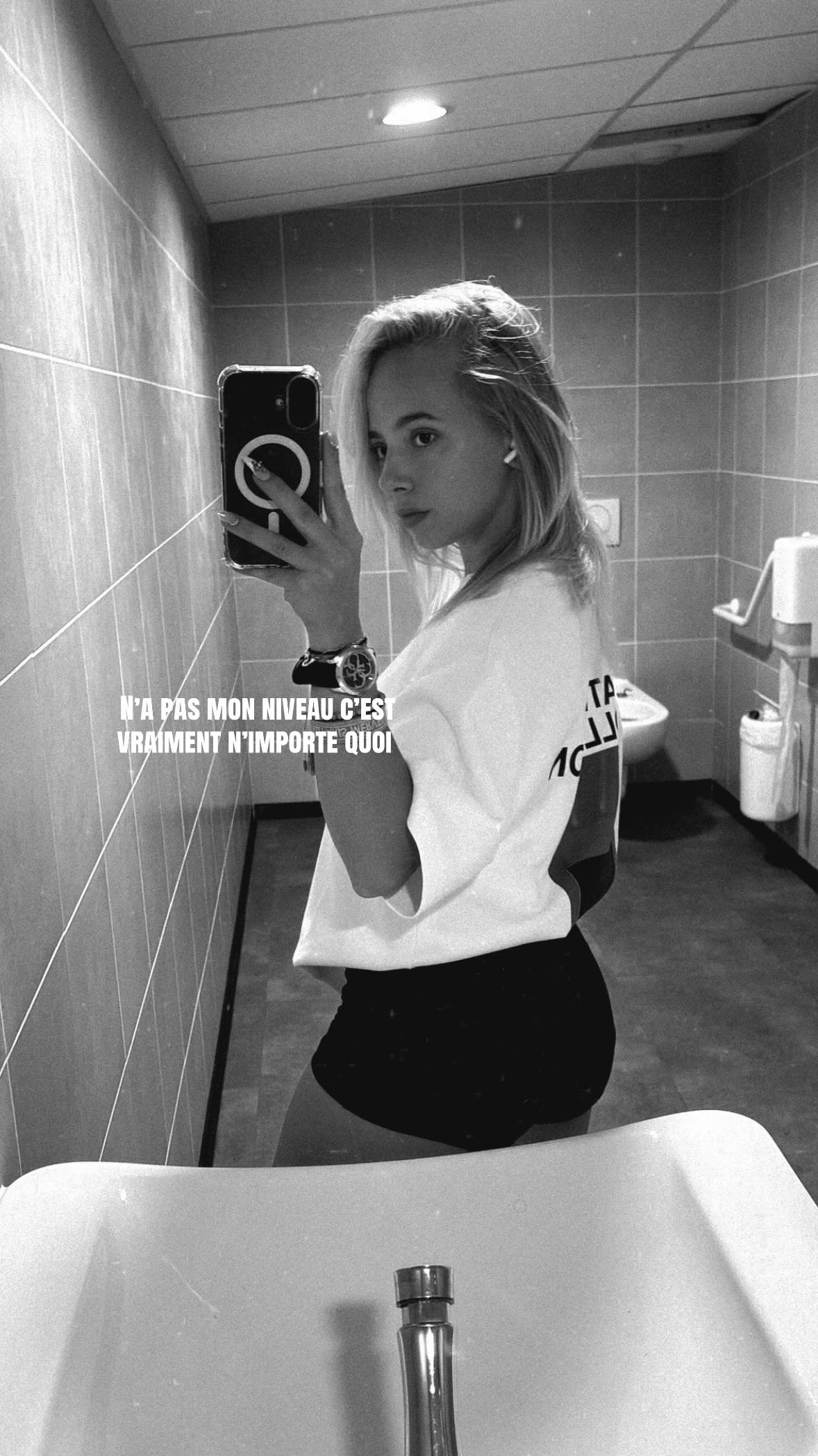 @Blondieee