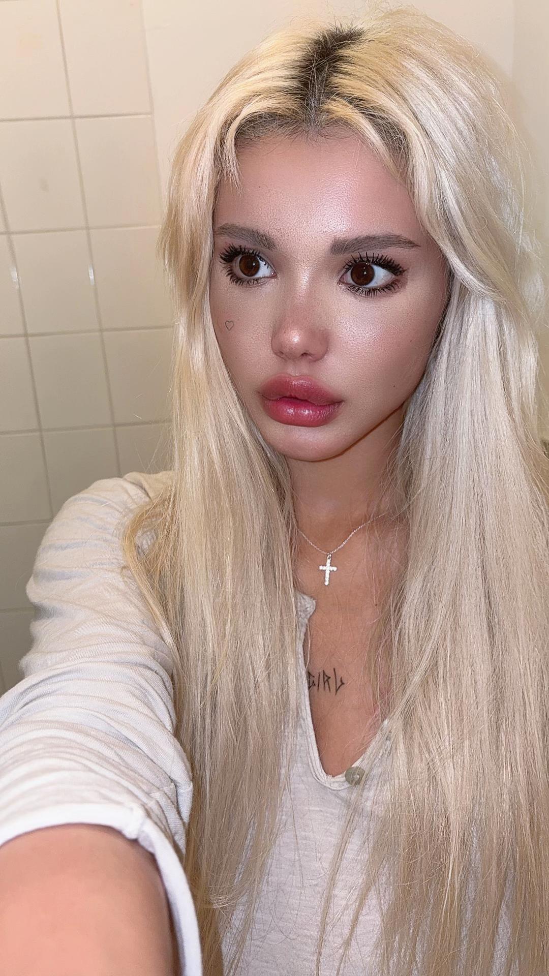@krankebarbie