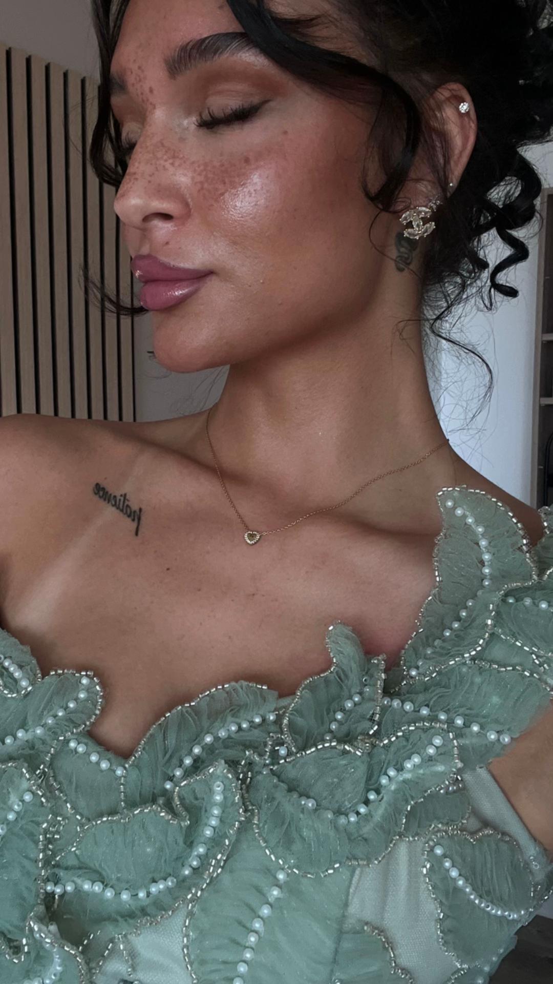 @olivia naya