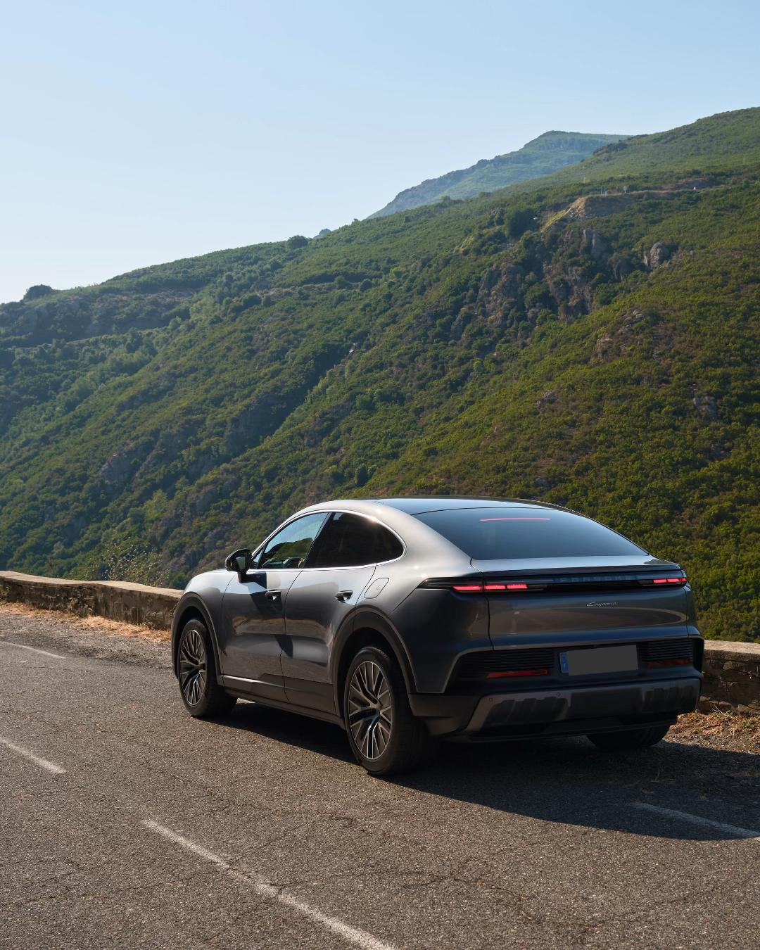 @Centre Porsche Bastia