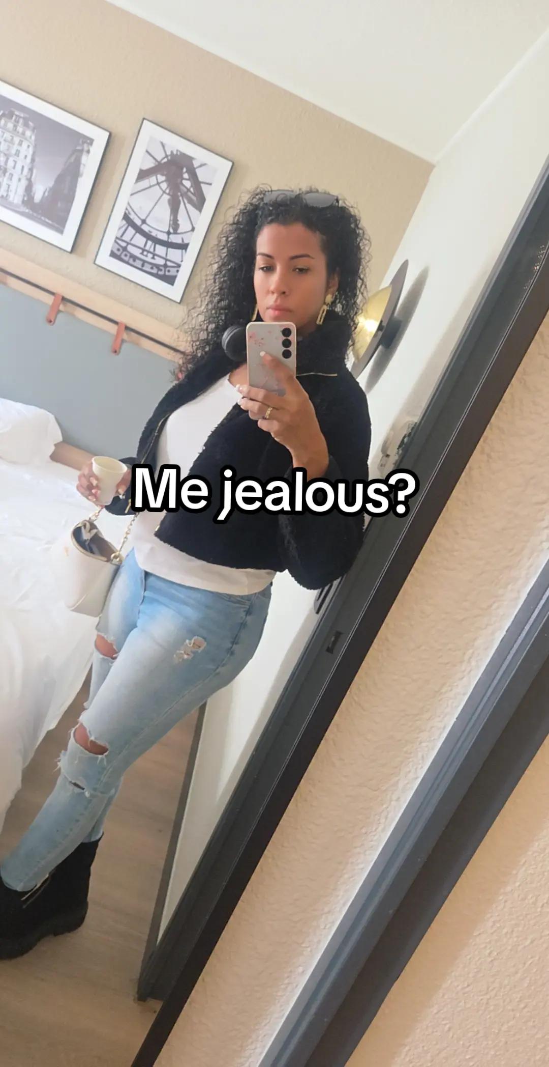 @𝕂𝕚𝕣𝕒 𝕃𝕠𝕟𝕕𝕠𝕟