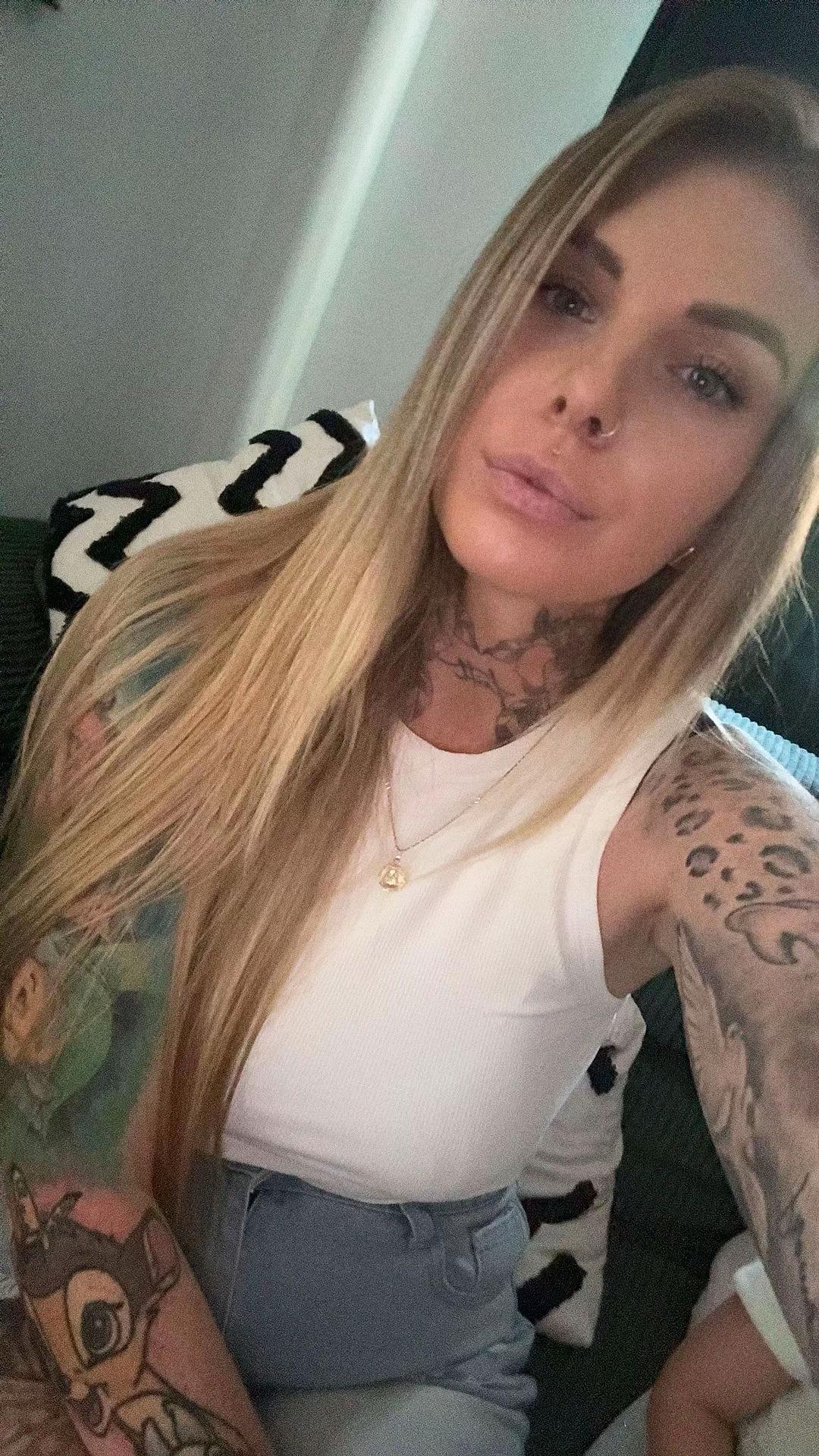 @Ang&eacute;lika🇵🇱