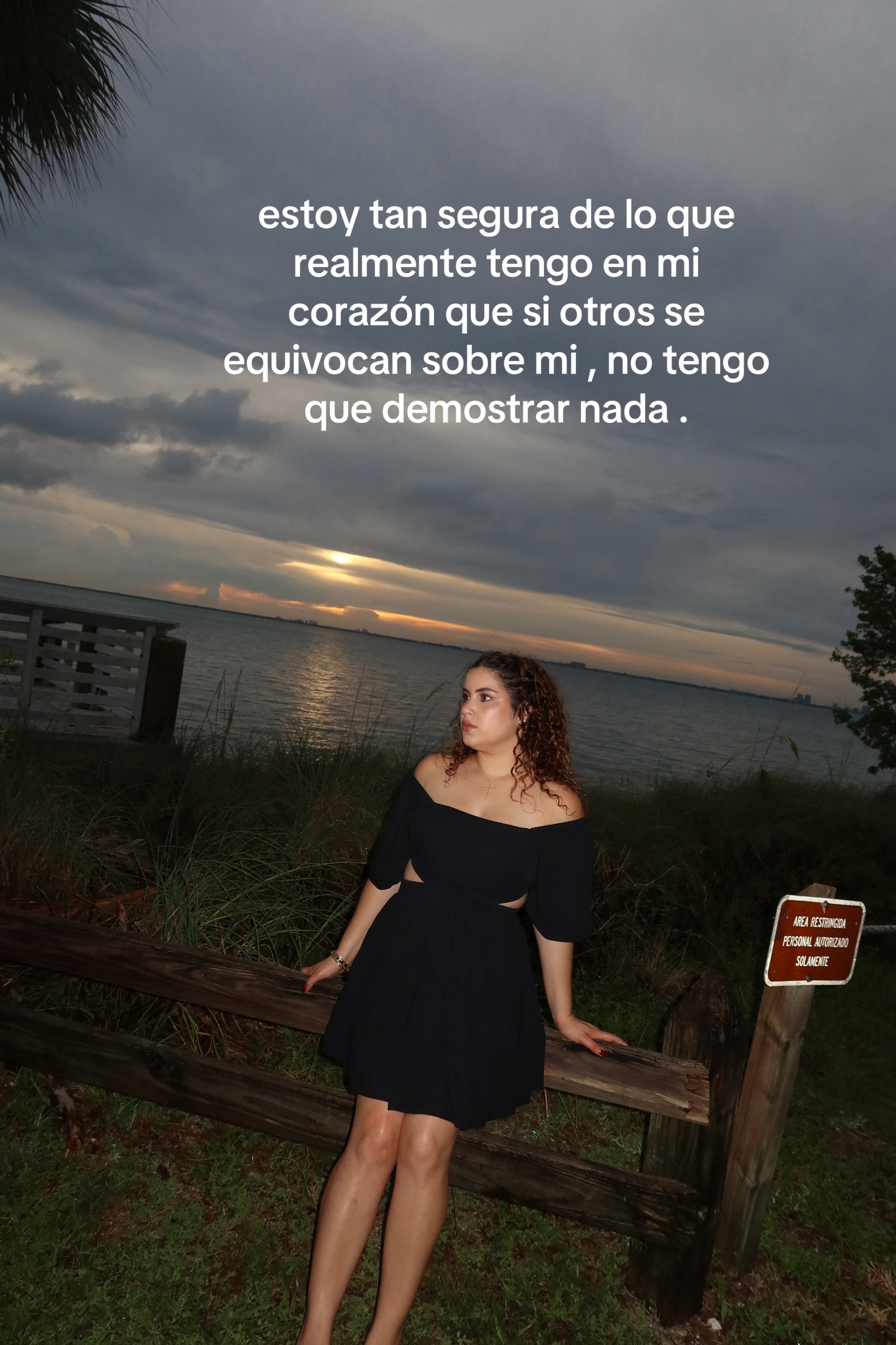 @lialopez