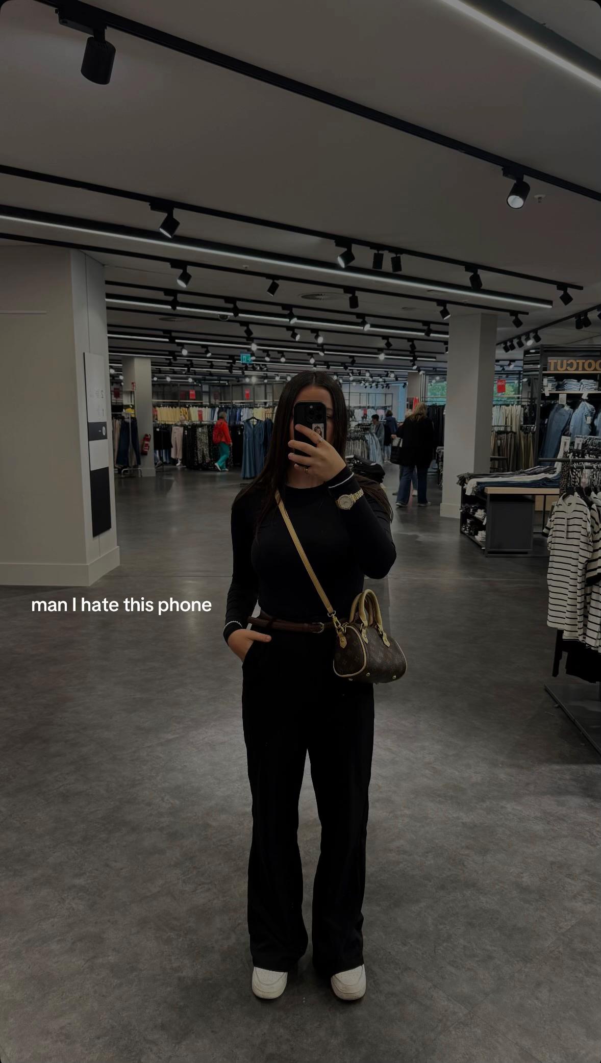 @ajlinaaa