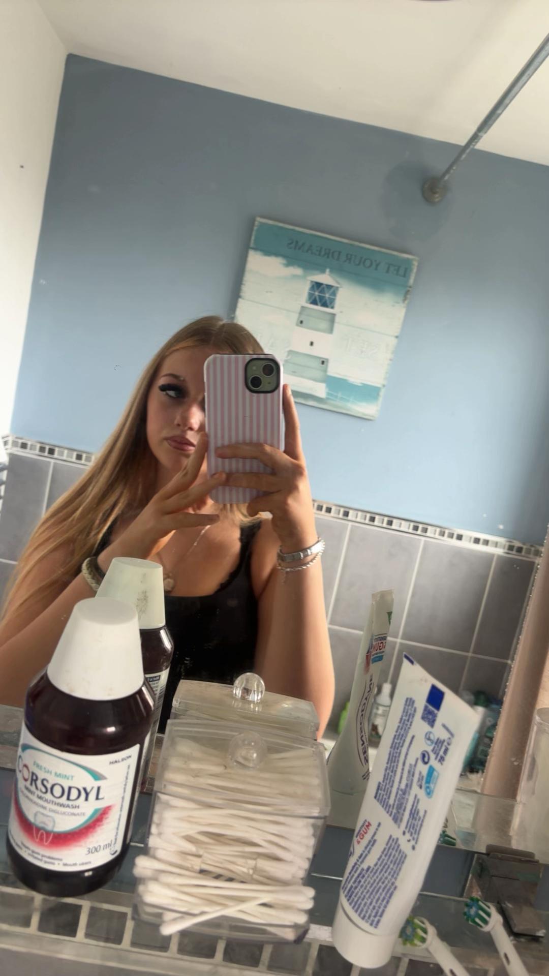 @Emily x