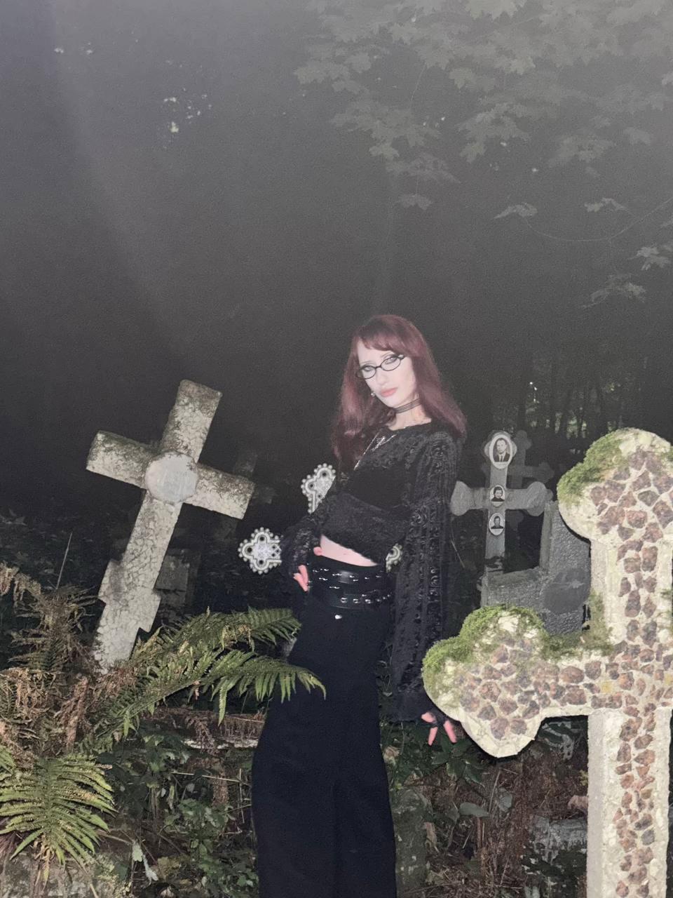@🧛🏻♀️