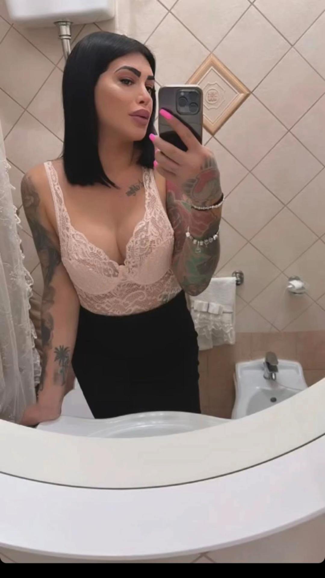 @𝑽𝒊𝒕𝒕𝒐𝒓𝒊𝒂👑
