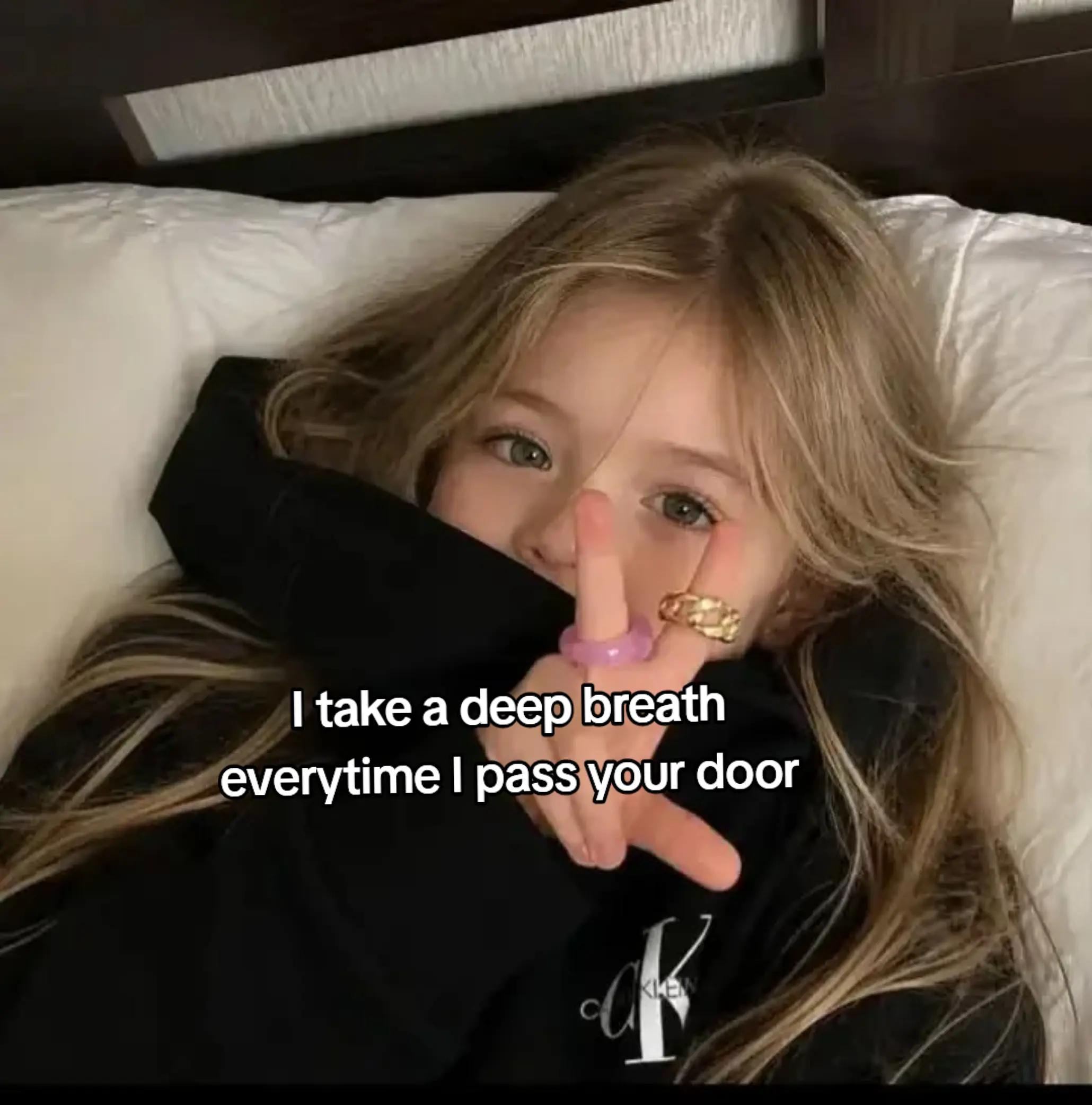 @ᛚᛆᚢᚱᛆ🖤 (Taylor's Version)