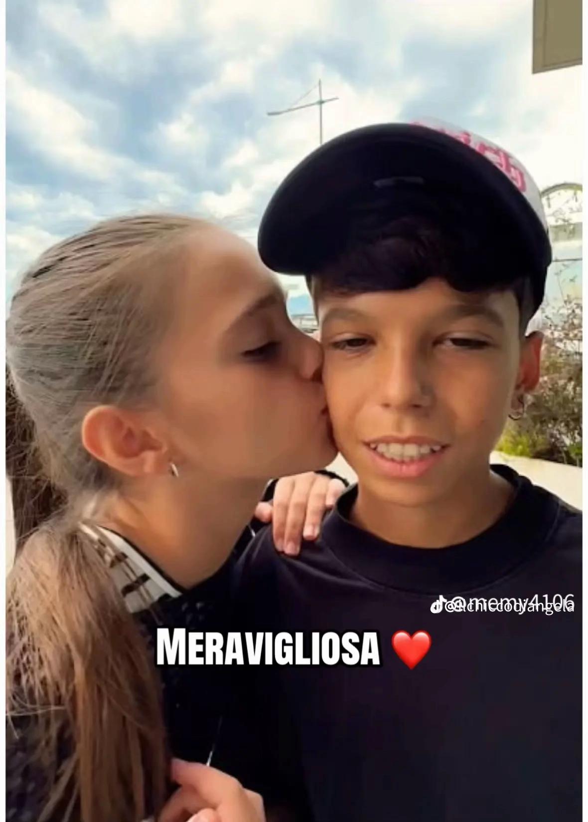 @Fanpage_SNACK CLUB 💓🥐🥯🍫