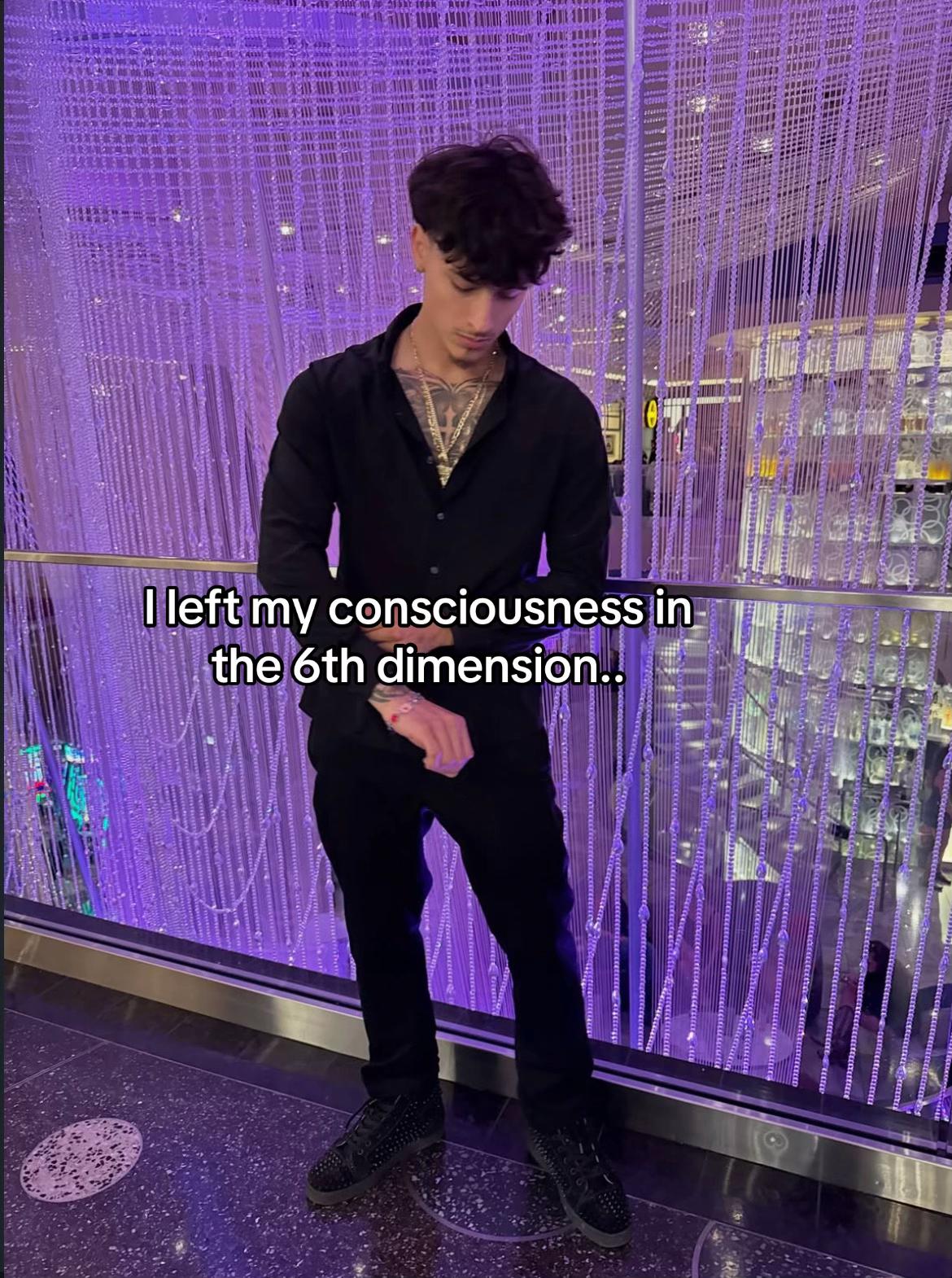 @Alex🪐