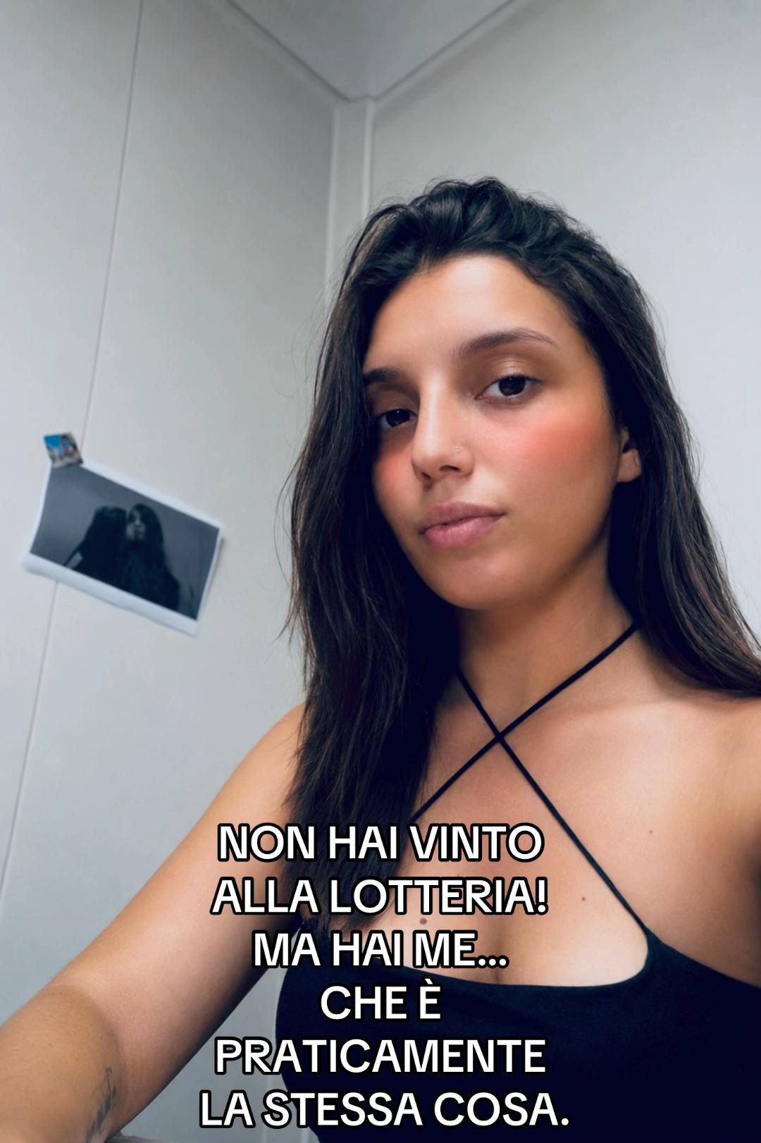 @✰