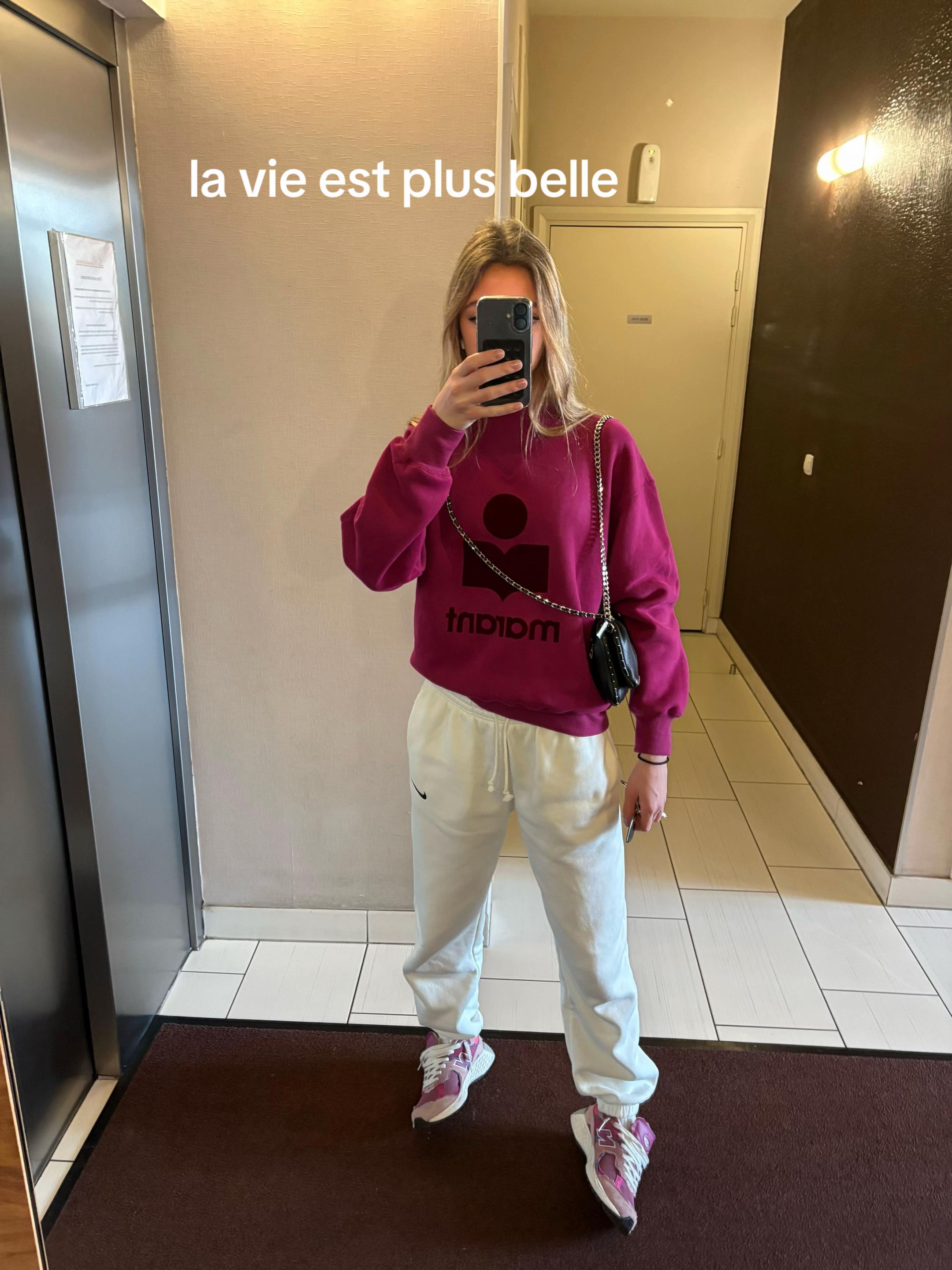 @VICTORIA🍒🍒