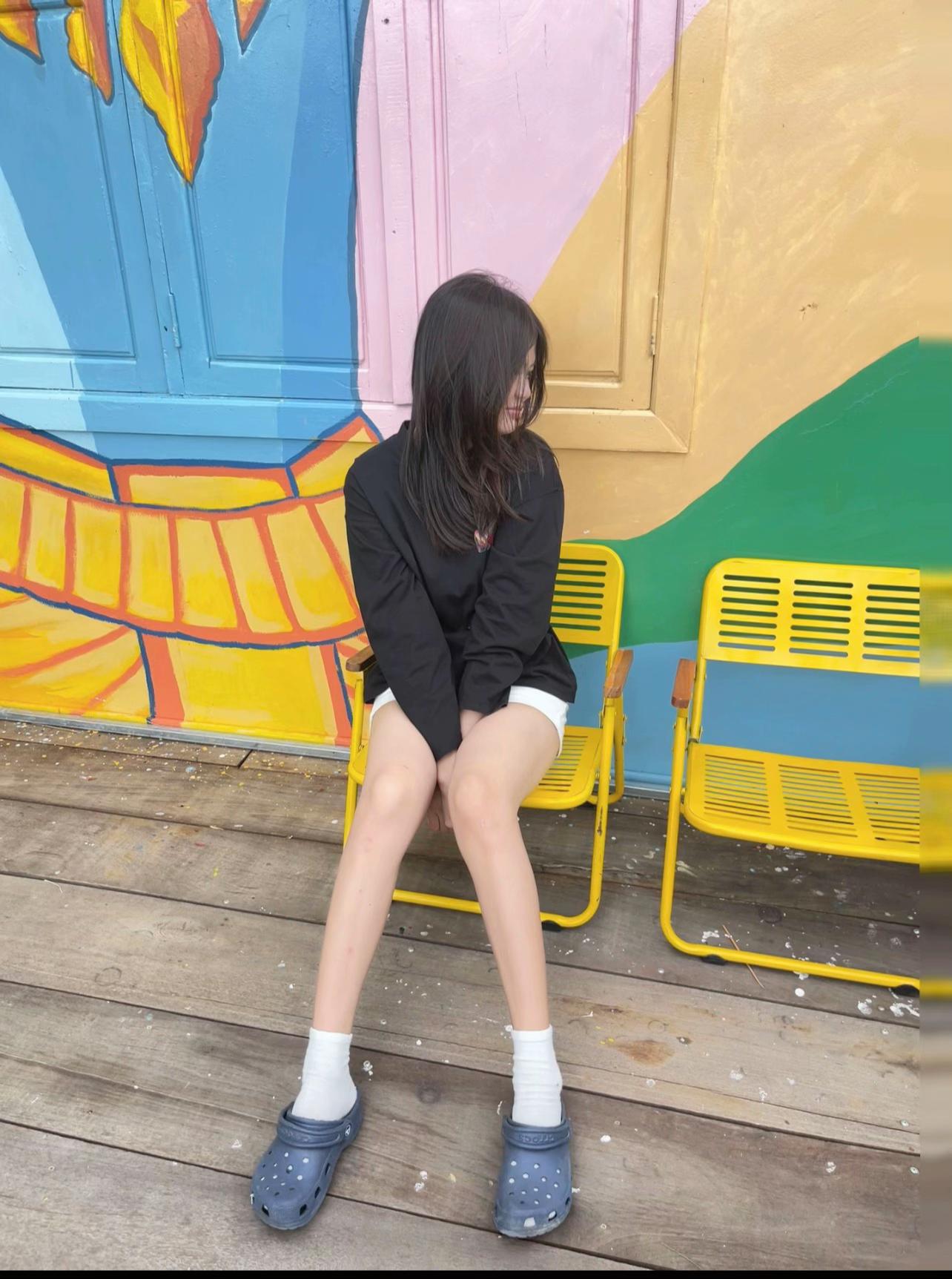 @លីហ្សា_ Liza 𝜗𝜚˚⋆
