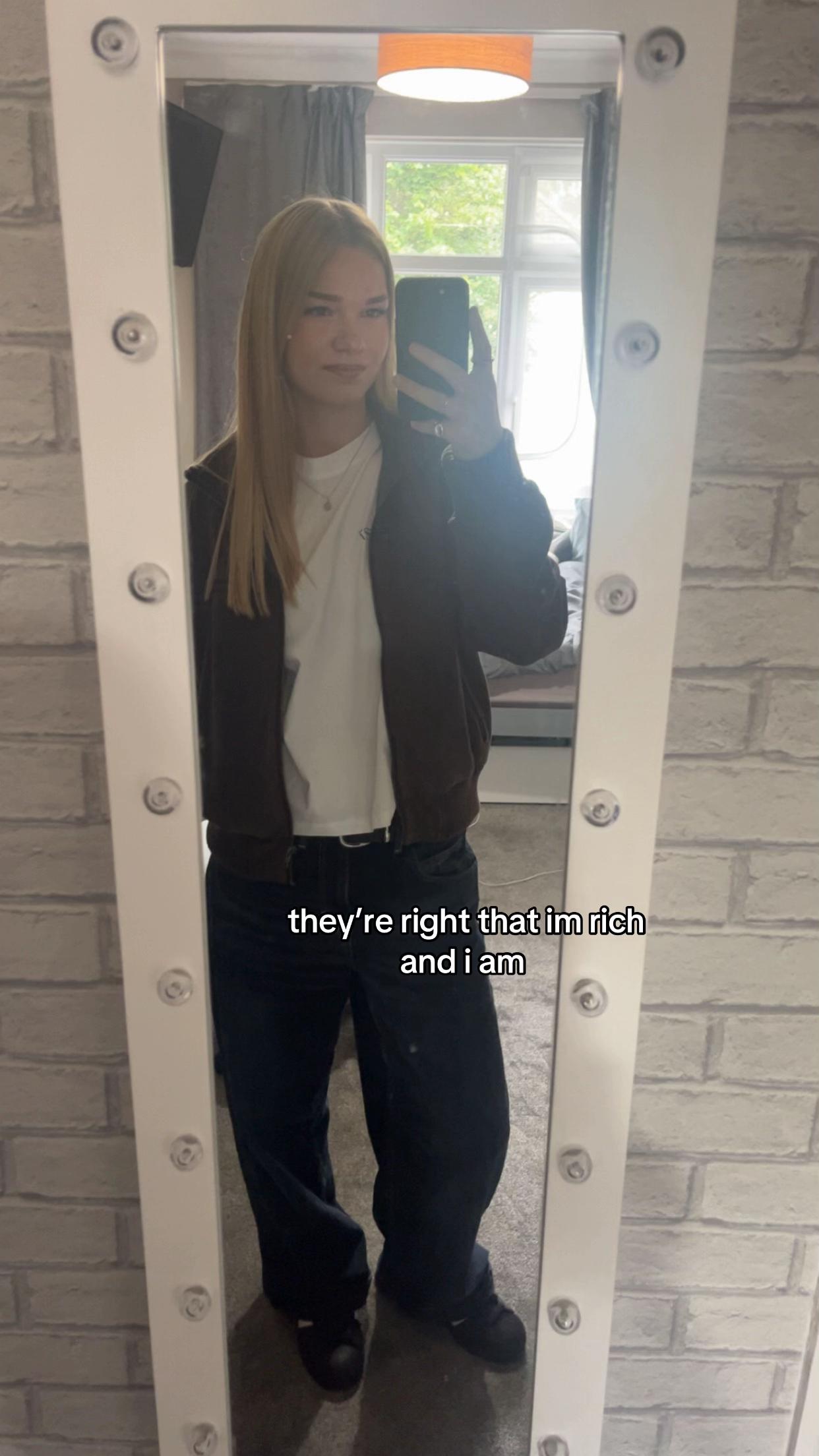 @phoebs
