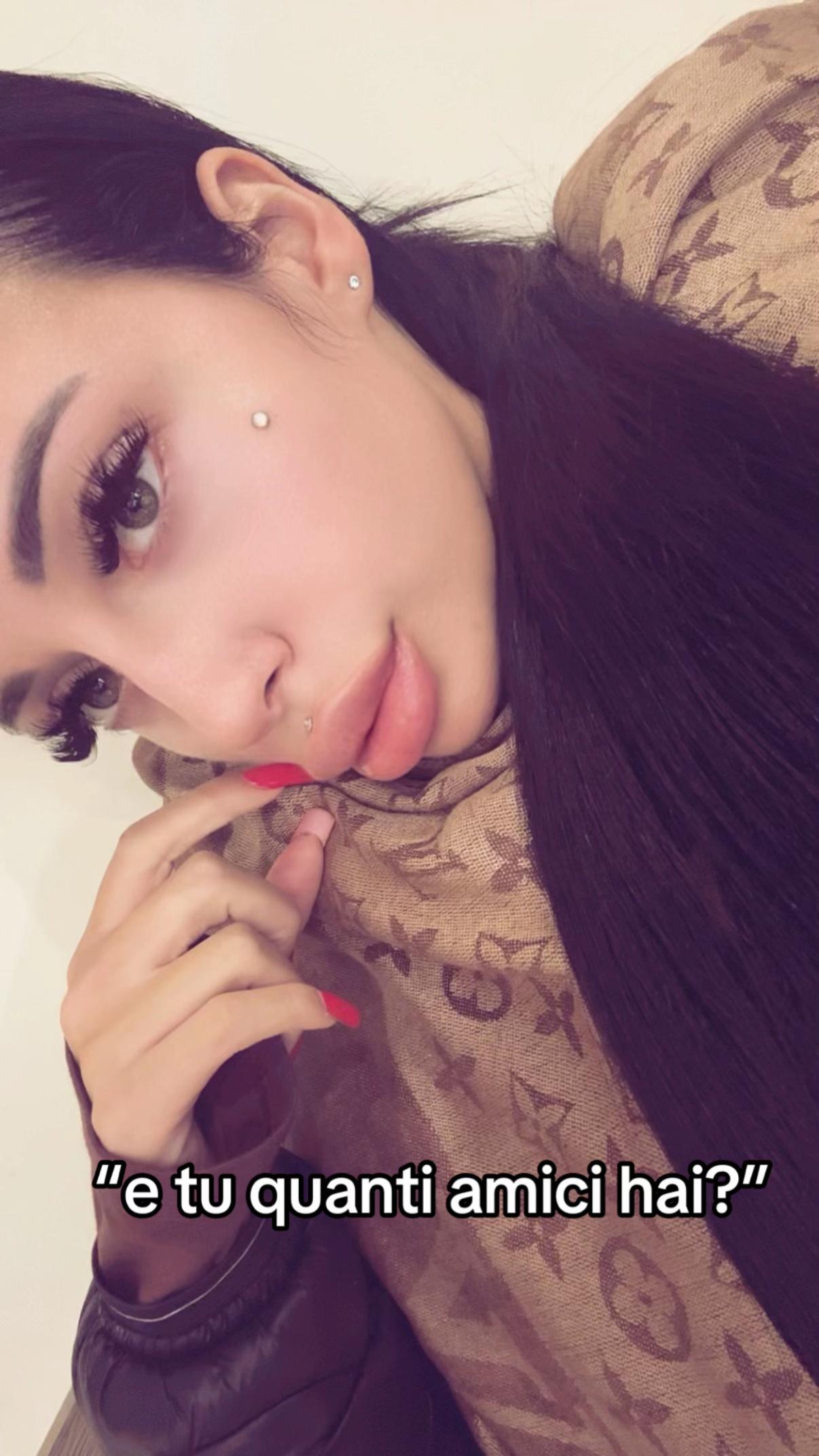@🖤 𝓫𝓻𝓪𝓽𝔃