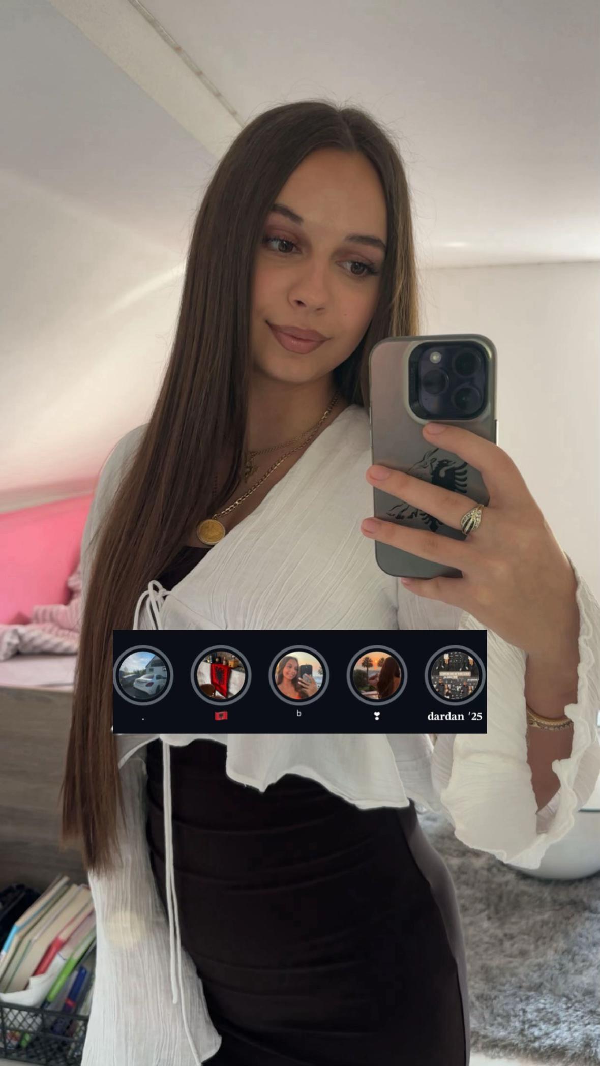 @𝐛𝐥𝐞𝐨𝐧𝐚🇦🇱