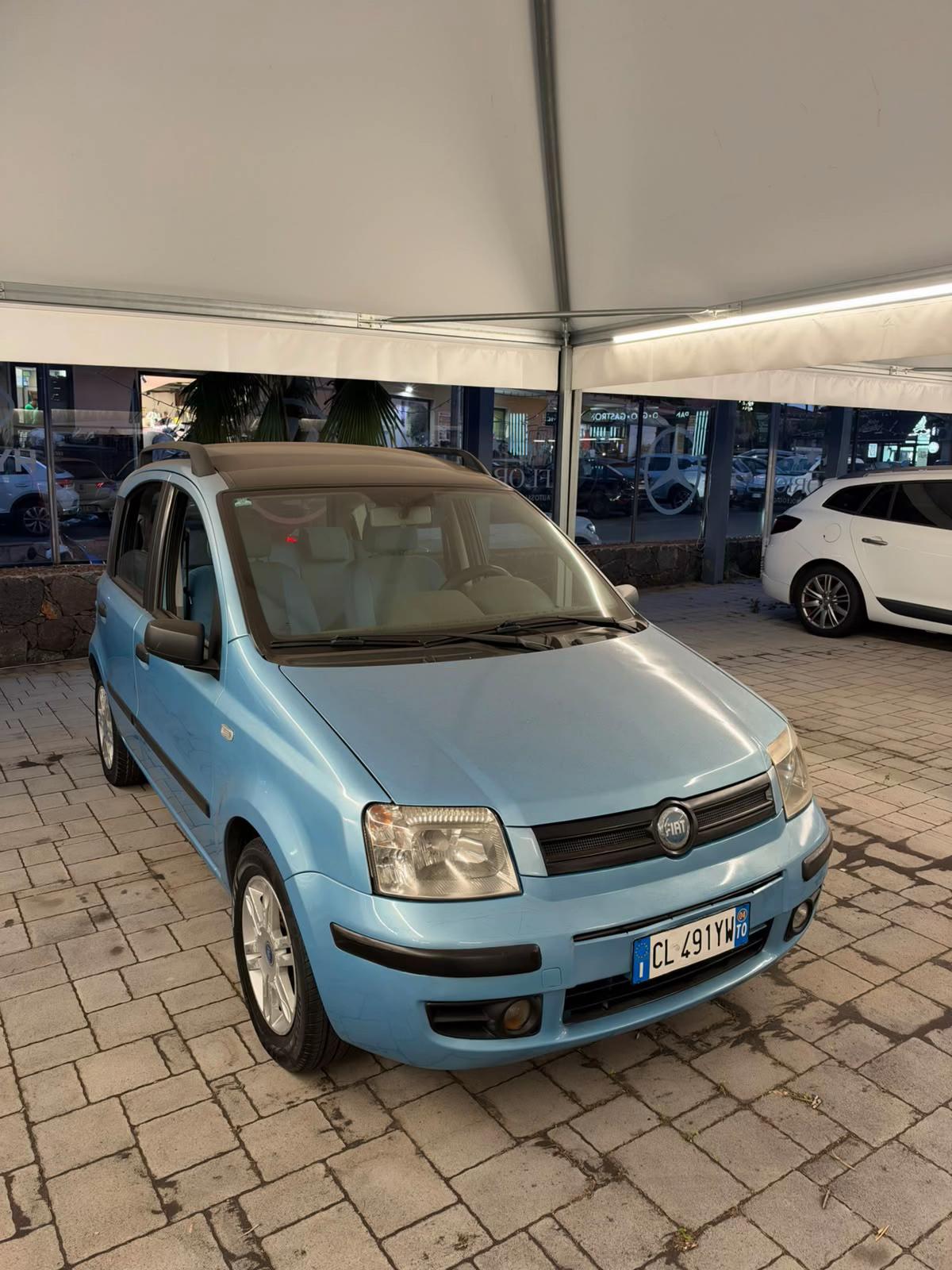 @Autosalone/Noleggio Florio
