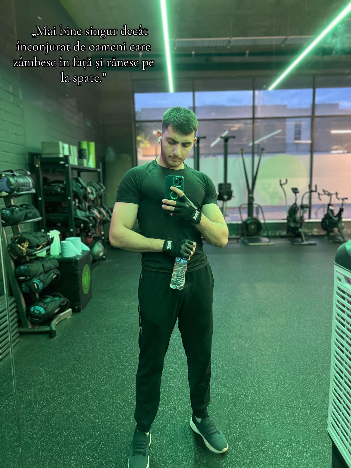 @ionut_kiki