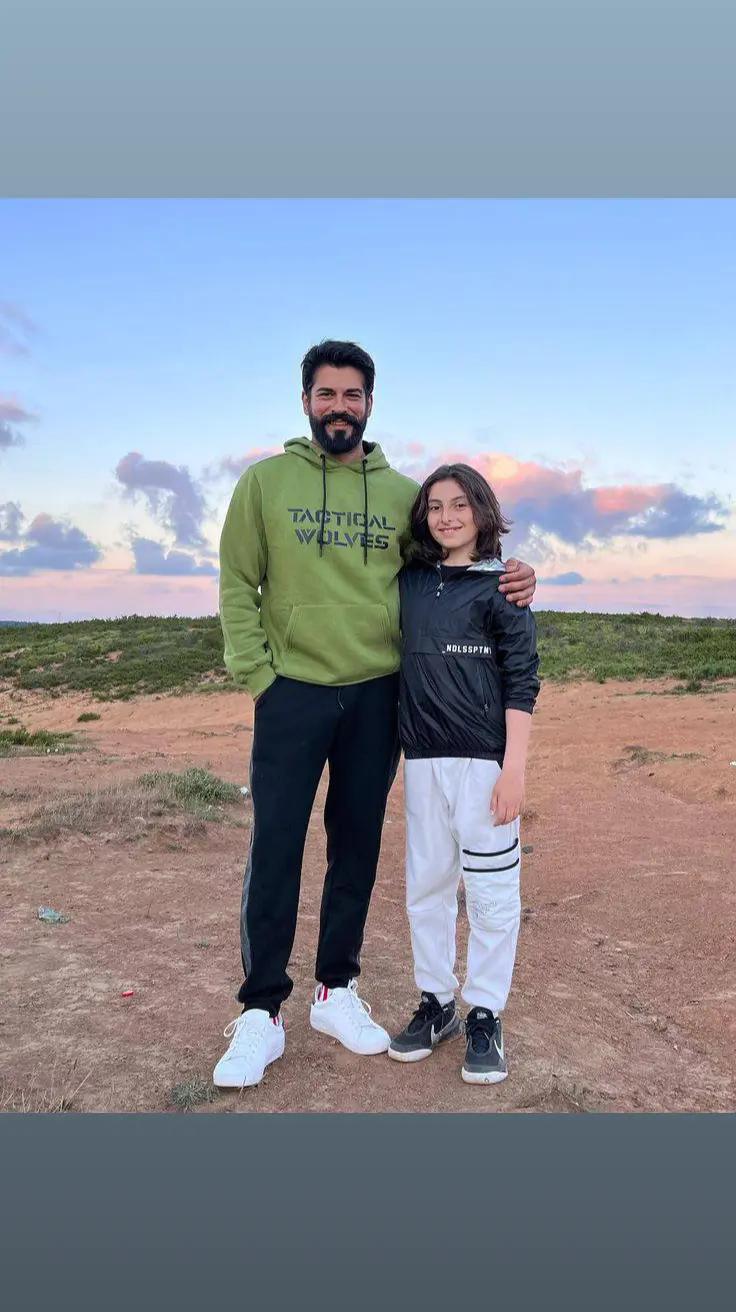 @burak Özçivit🦅sonsuzu 🦅