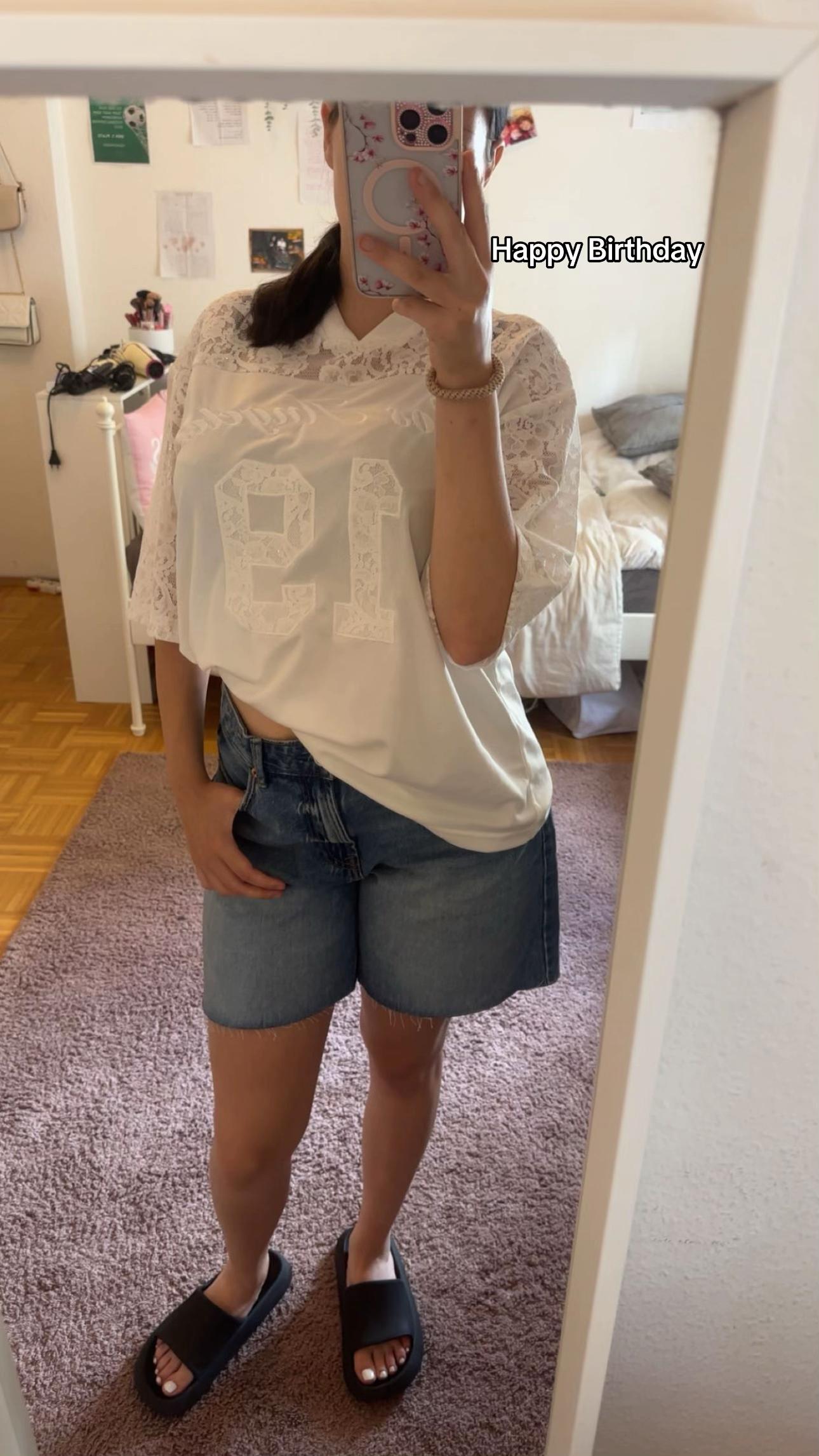 @Leonieeee