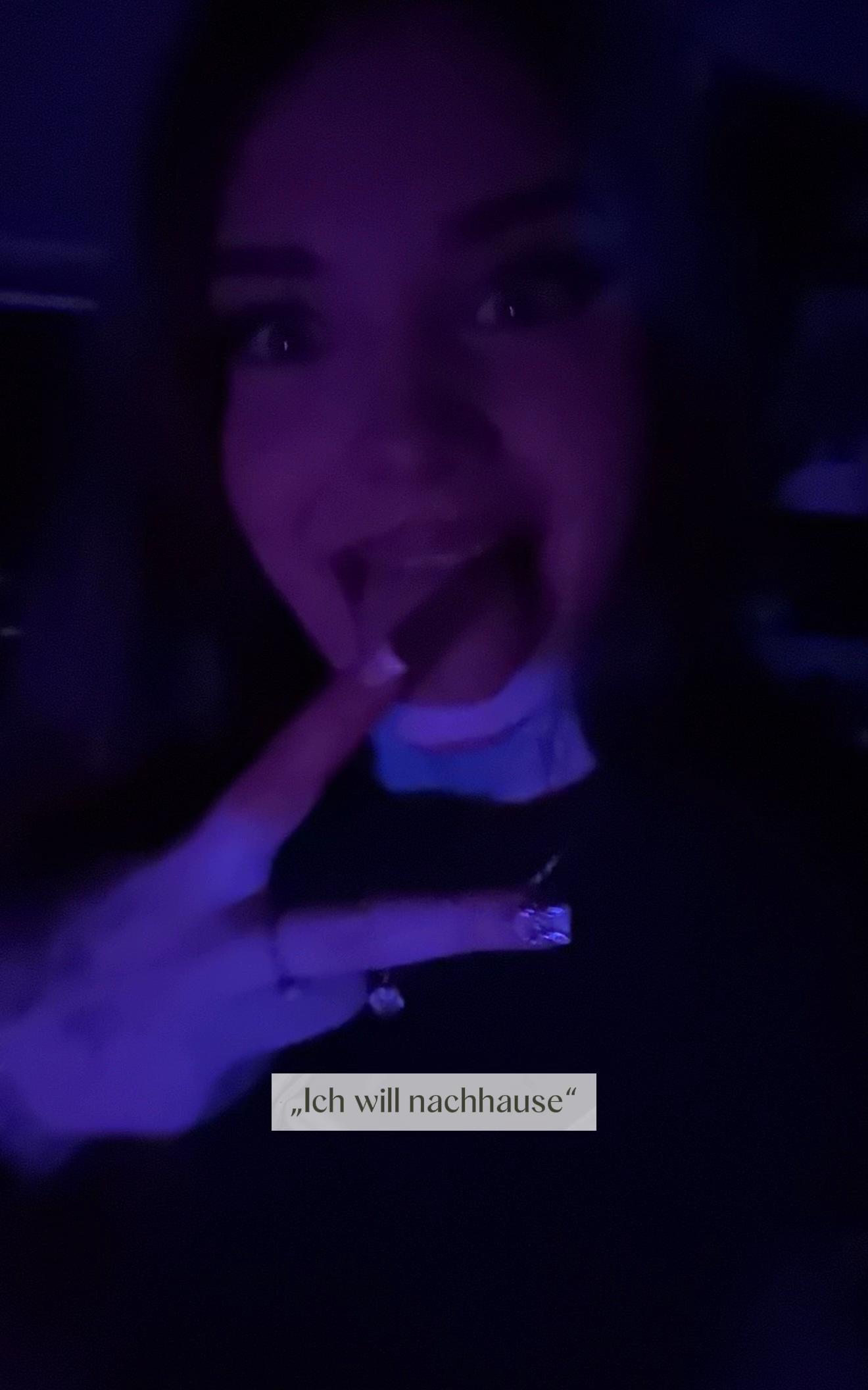 @❦