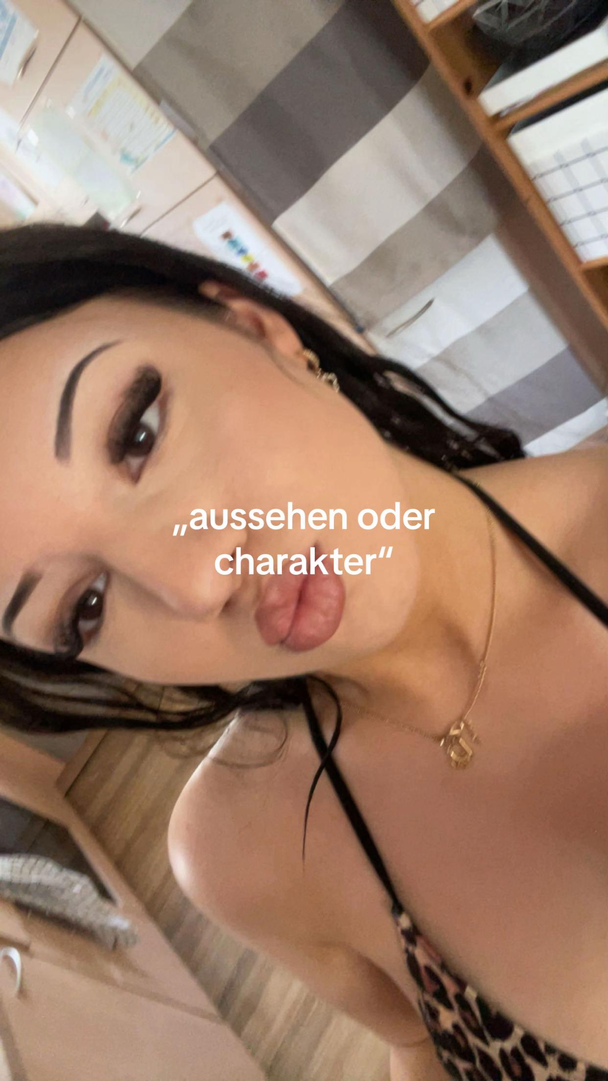 @ℒ𝒾𝓃𝒶