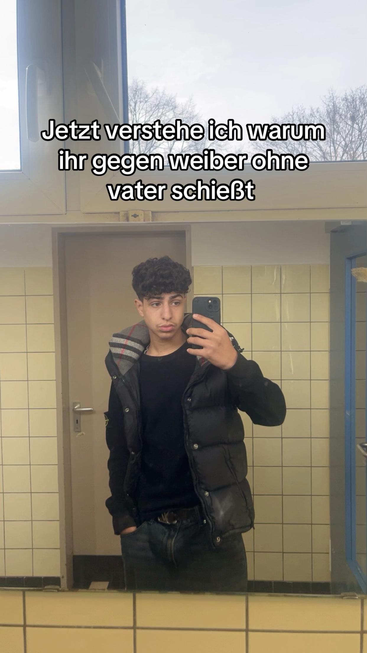 @🥥