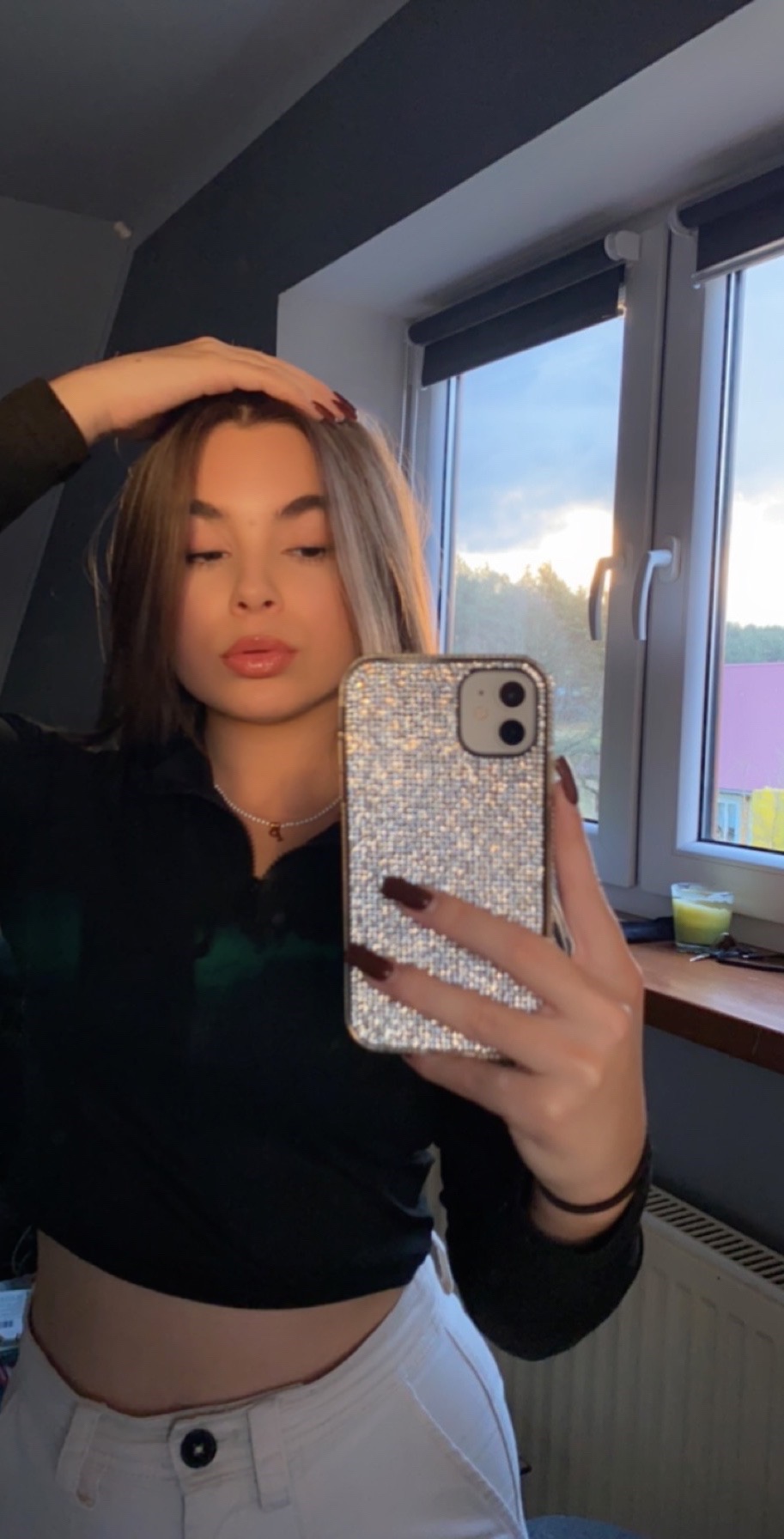 @𝒲☁️