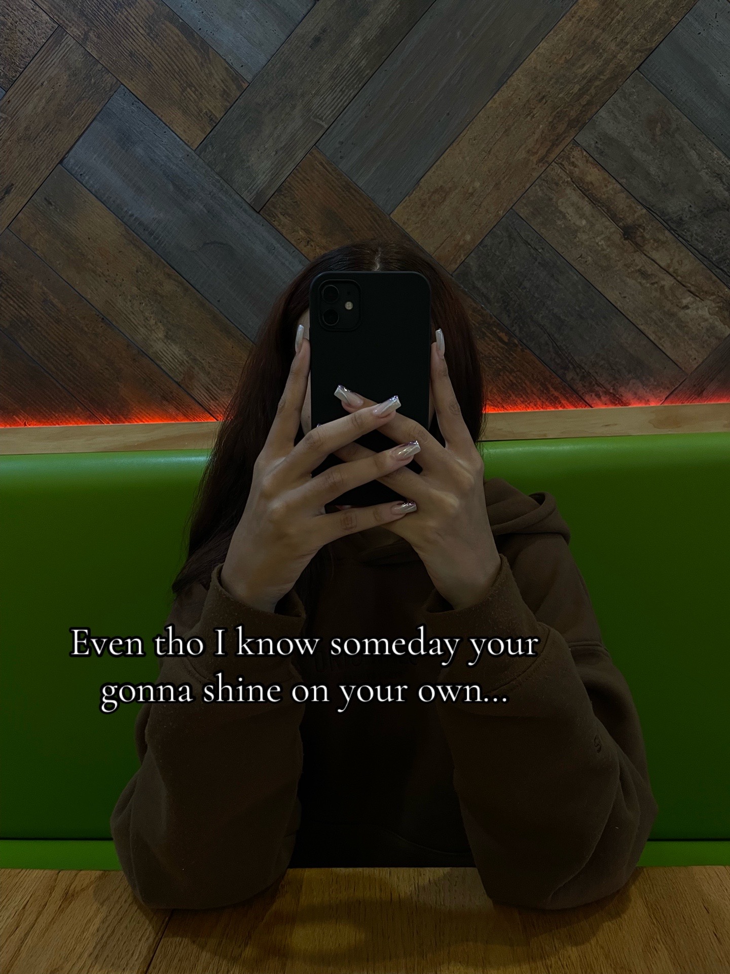 @Knowitallaira