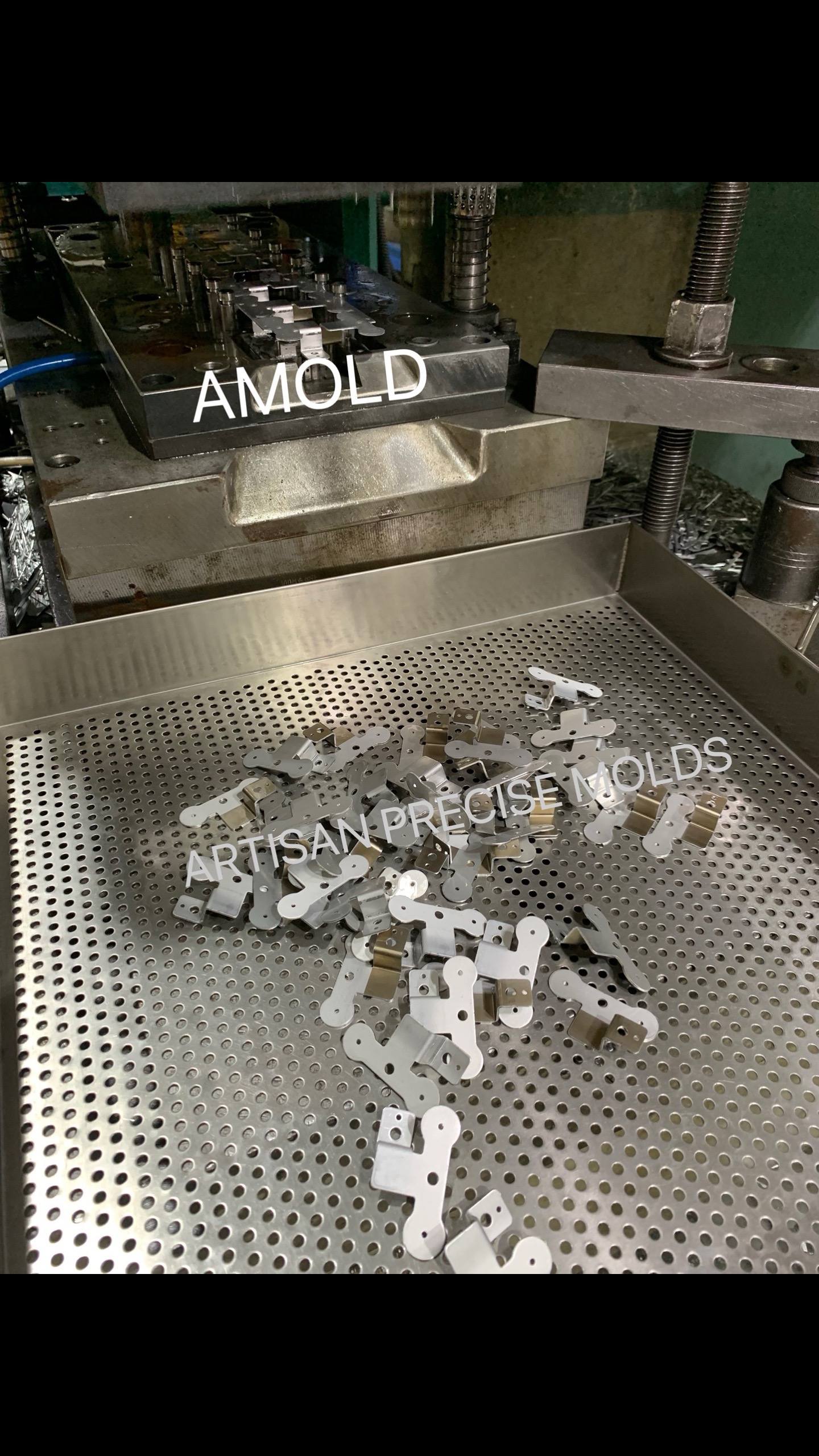@Artisan Precise Molds