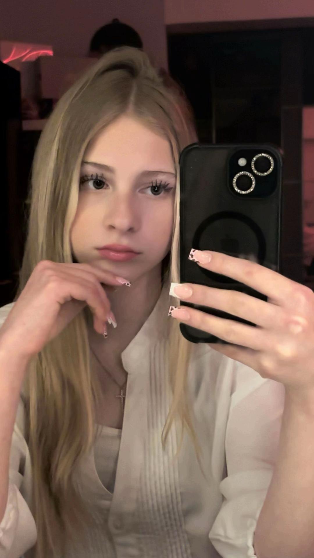 @𝐀ꨄ