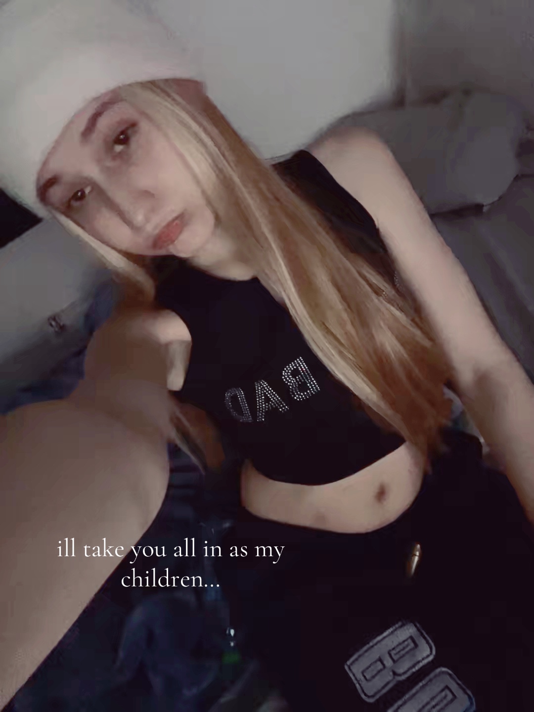@👻